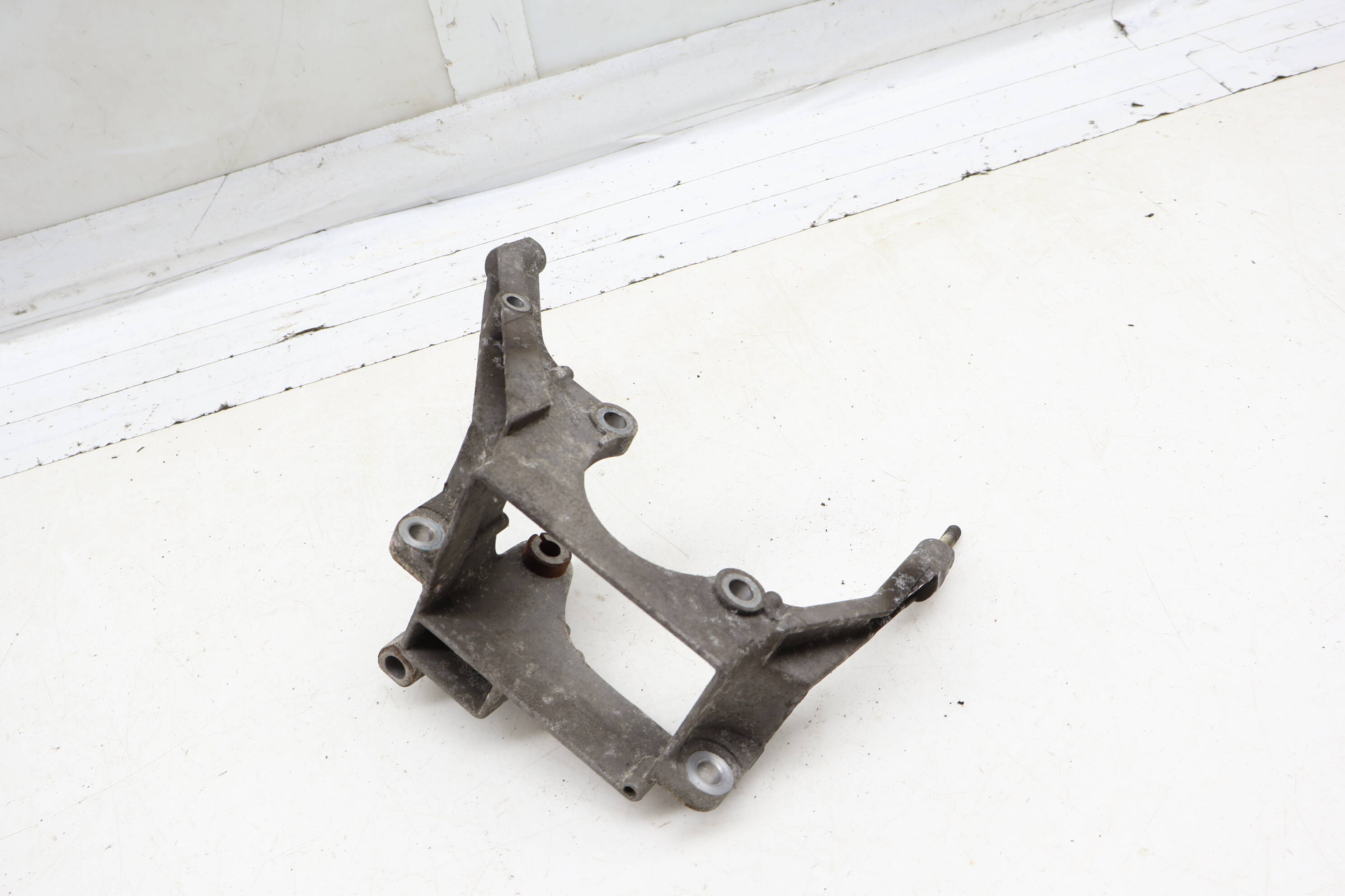 Power Steering Pump Mount Bracket 078145383G
