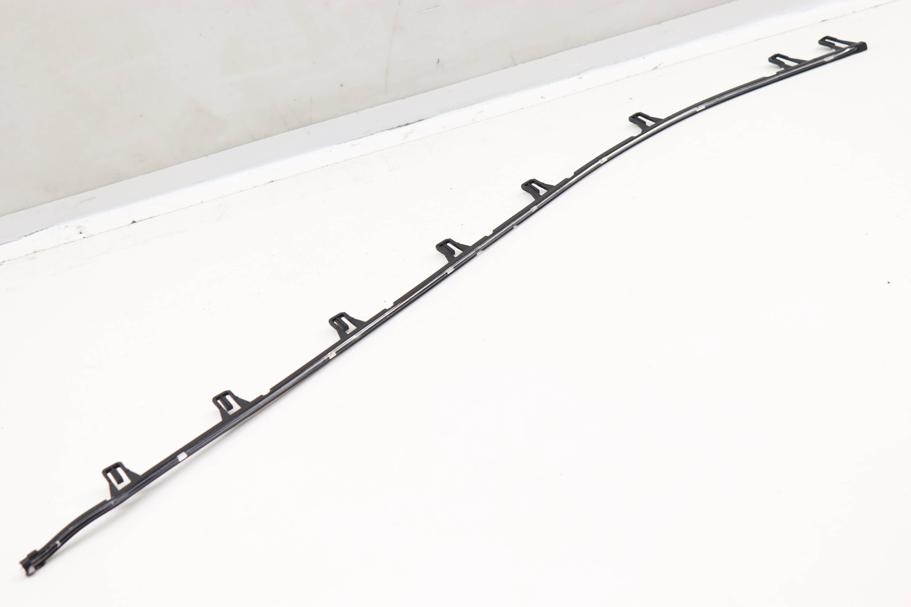 Door Panel Illumination / Light Bar (Upper) 8S0947205