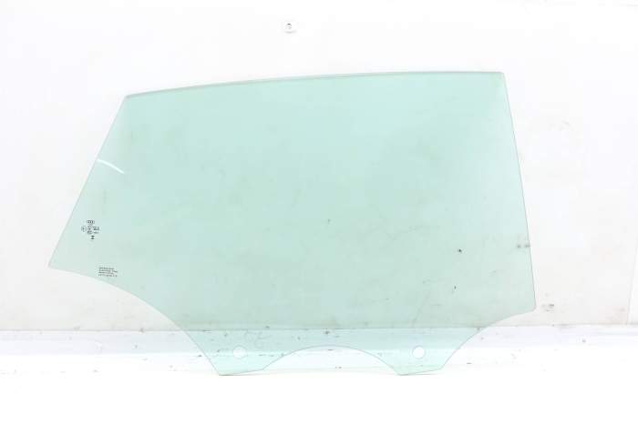 Door Window Glass 8W8845206B main product photo