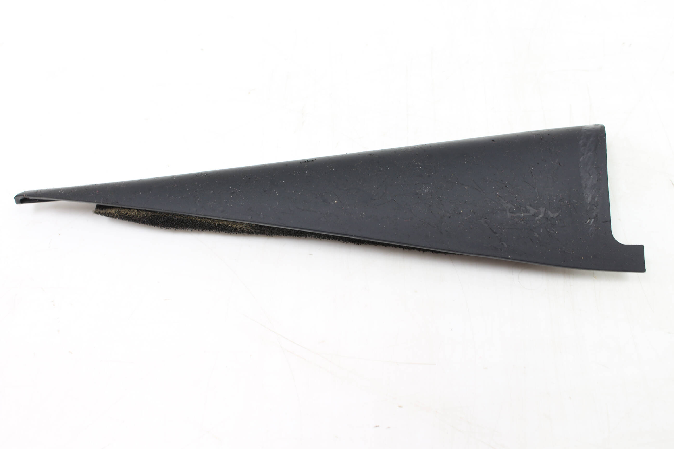 Inner Door Corner Trim / Cover 7L6839993A