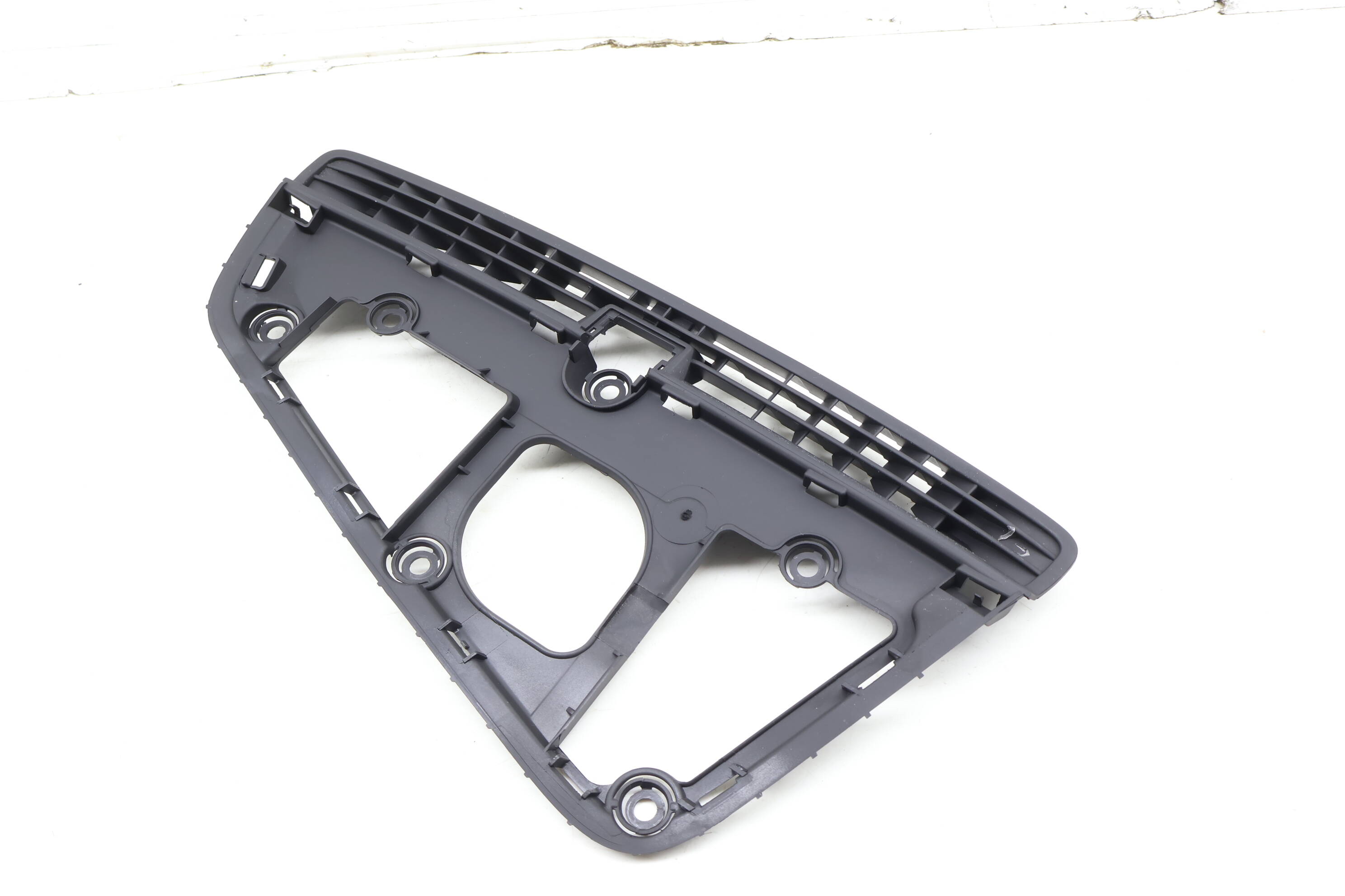 Upper Dash Air Vent Bracket 8R1819635A