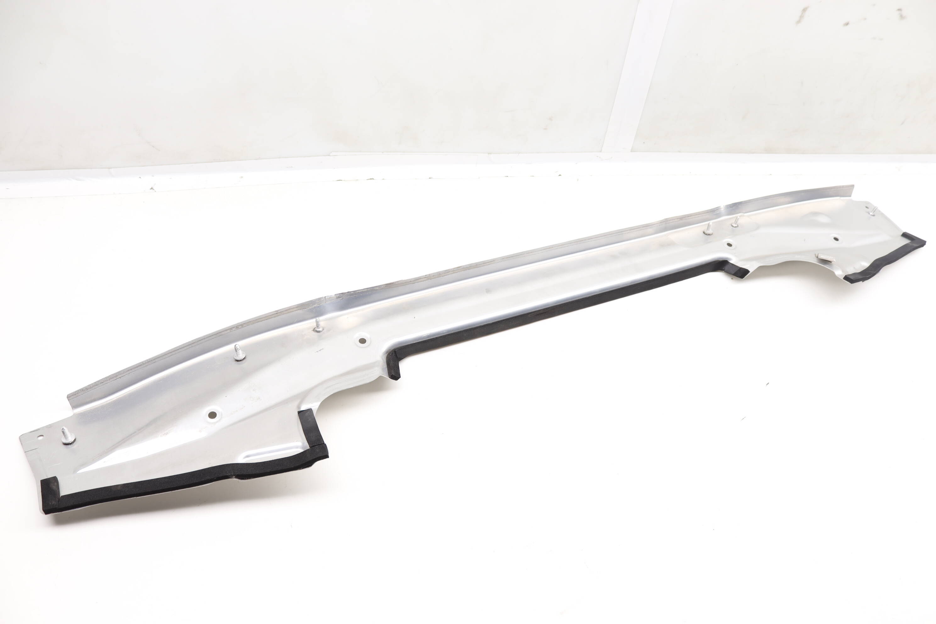 Firewall / Cowl Cover 4M0806391C