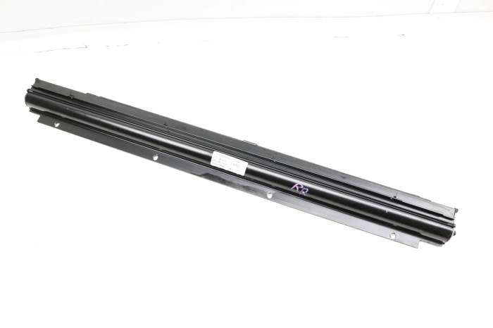 Door Retractable Sun Shade 4F5861334A main product photo