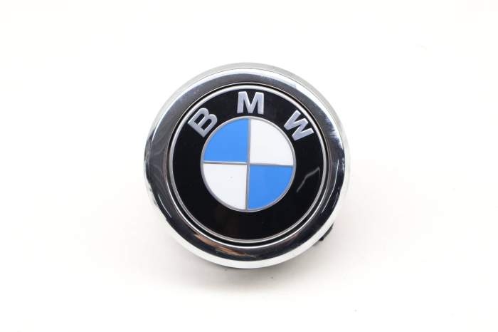 Trunk Emblem / Release Lever / Handle 51247248535 main product photo