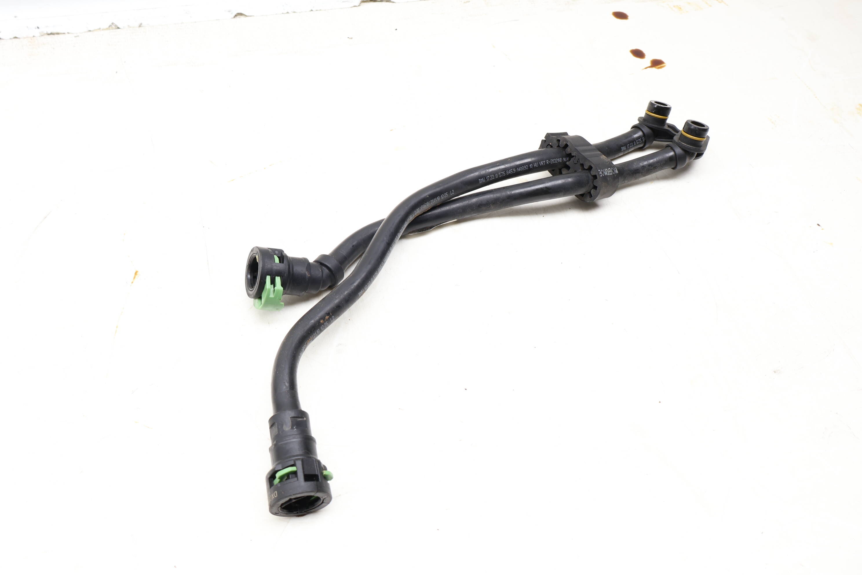 Transmission&#x20;Oil&#x20;Cooler&#x20;Line&#x20;&#x2F;&#x20;Pipe&#x20;Set&#x20;17228570449