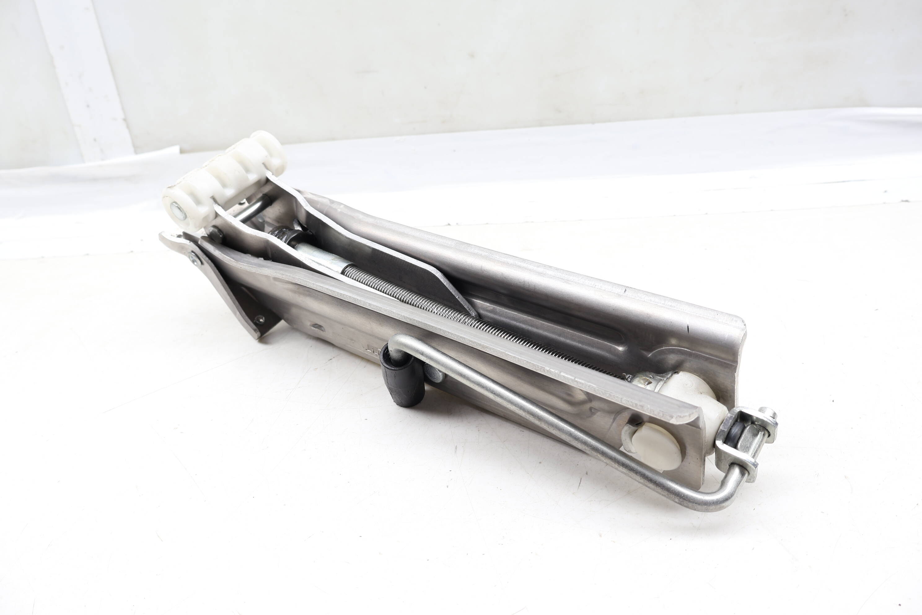 Scissor Jack 4F0011031