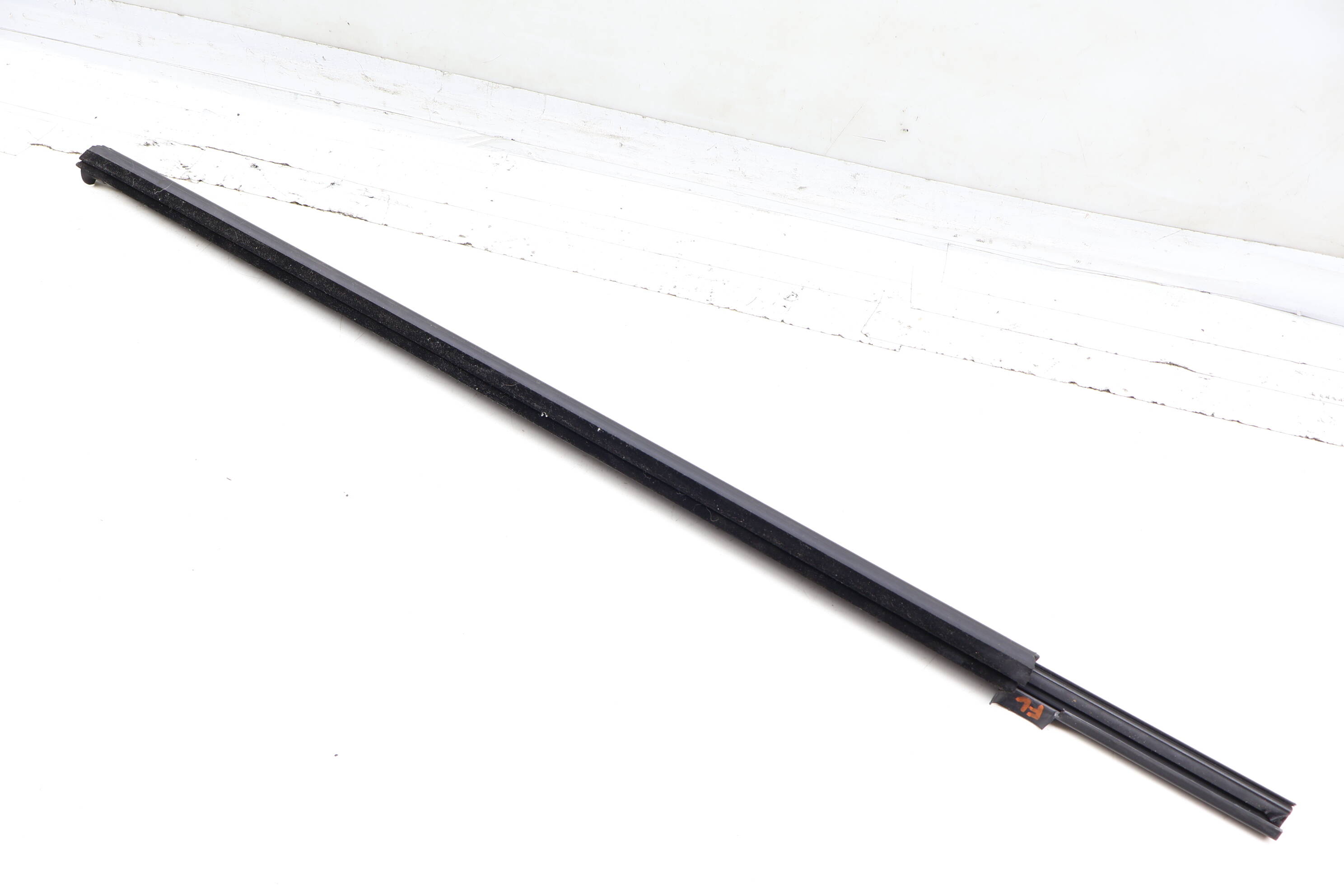 Inner Door / Window Slot Seal 7P0837471C 95853147102