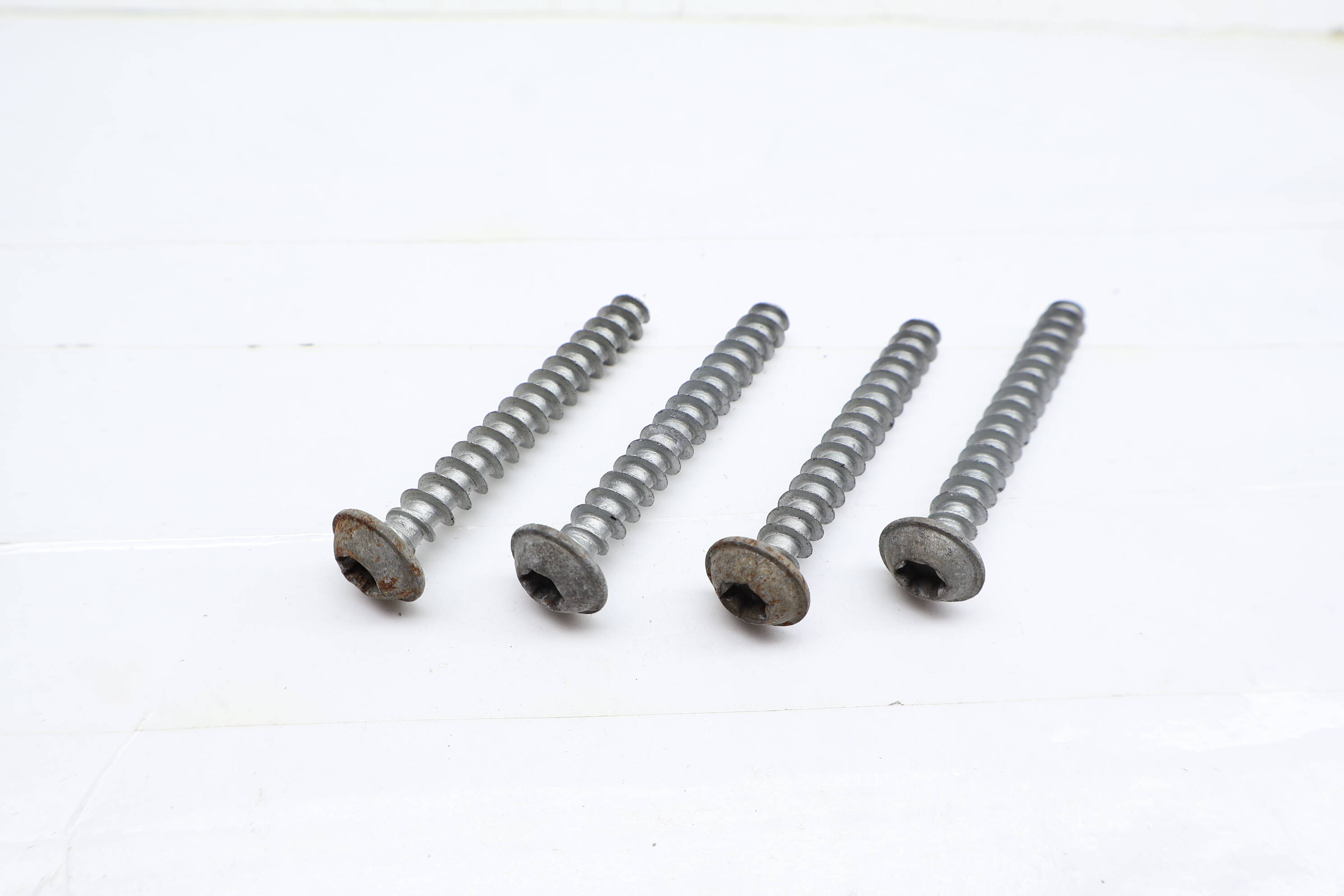 Intake Manifold Screw / Bolt Set (4) N10626101