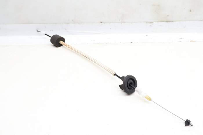 Door Handle Release / Bowden Cable 4F0837085A main product photo