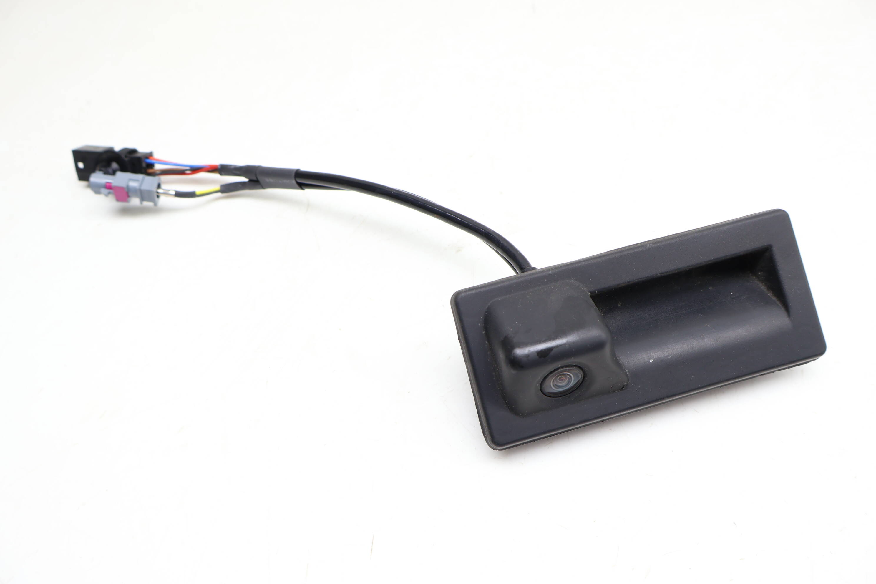 Trunk Release Handle W/ Backup Camera 3CN827566