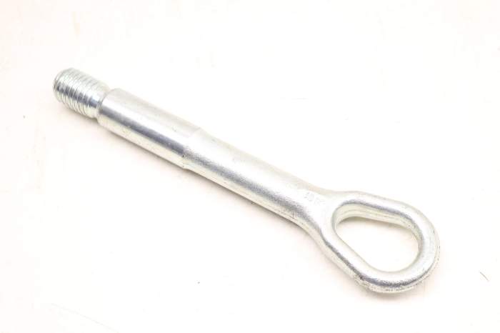 Tow hook for online mercedes