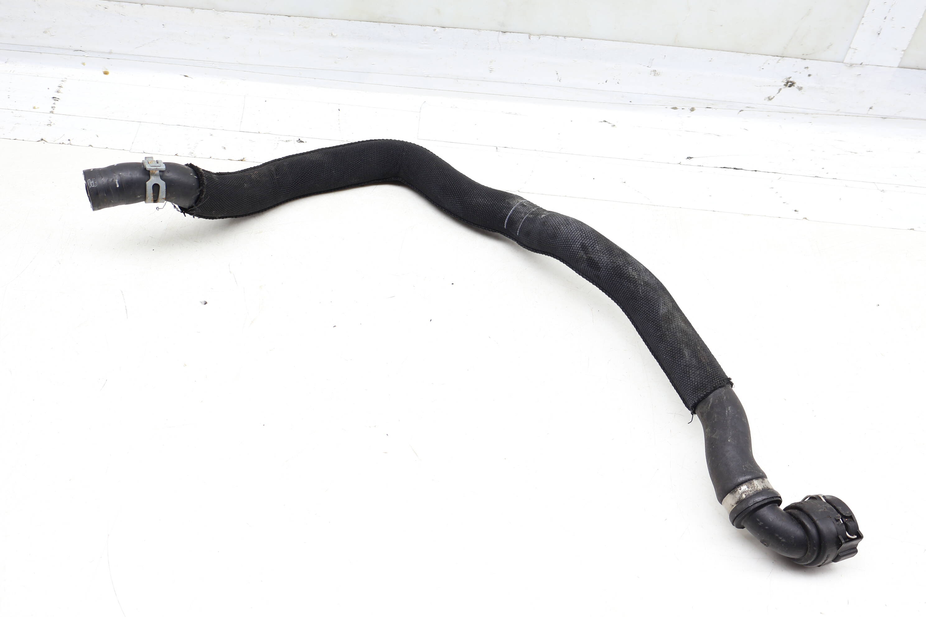 Lower Radiator Coolant Hose / Line 4F0121109F