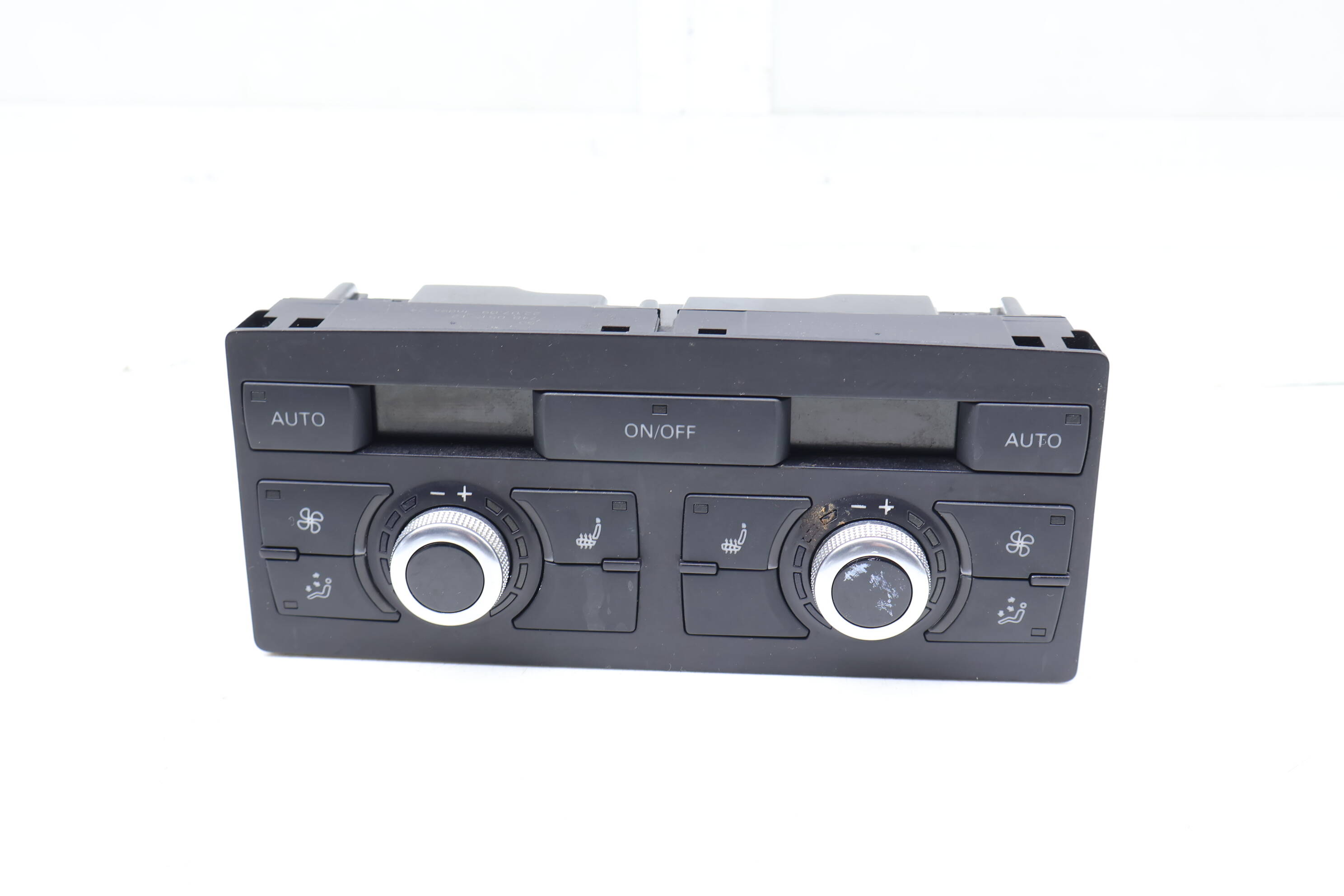 Ac Climate Control / Temp Unit 4L0919158AB