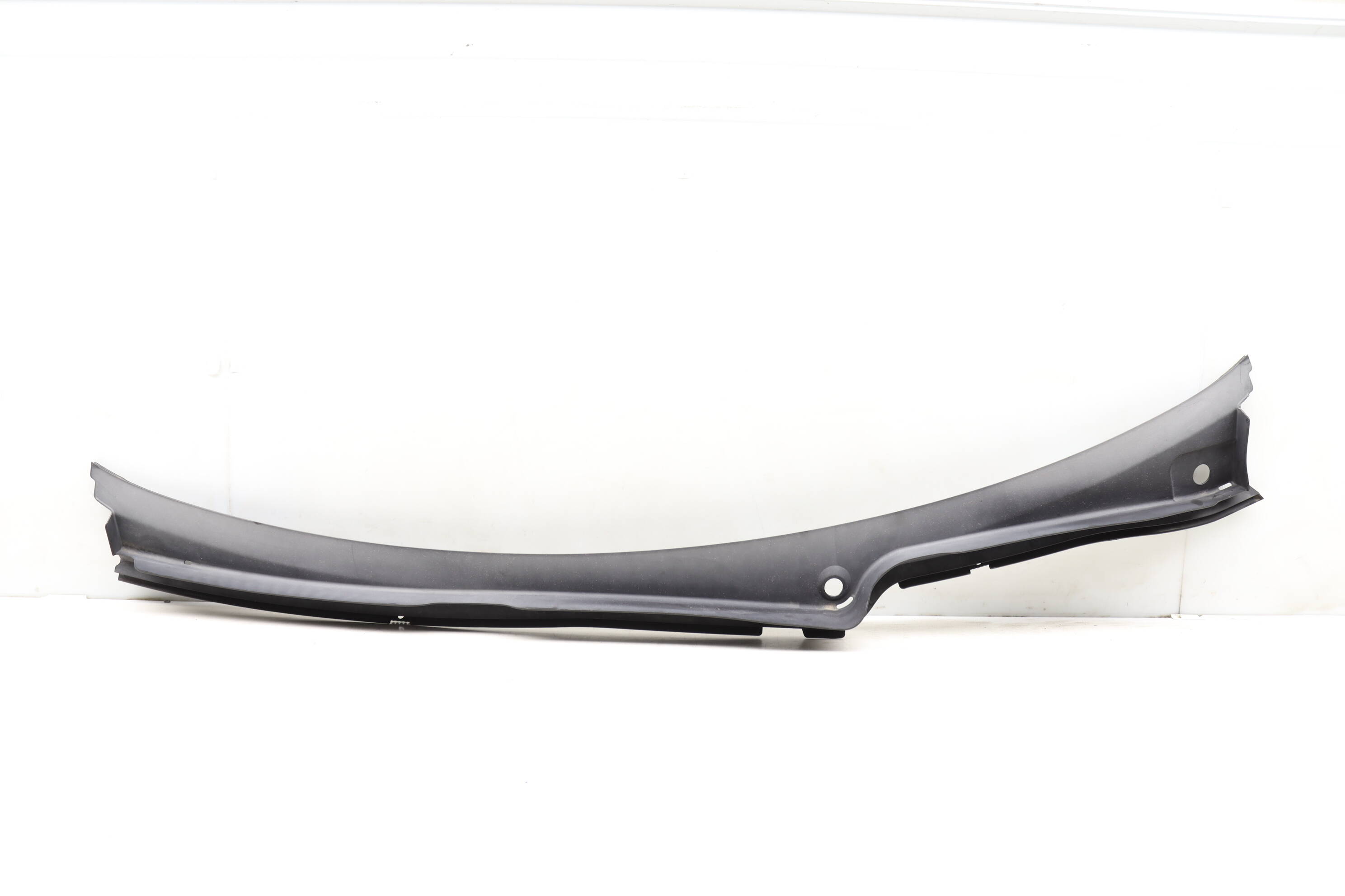 Rain Tray / Water Deflector 8R1819403