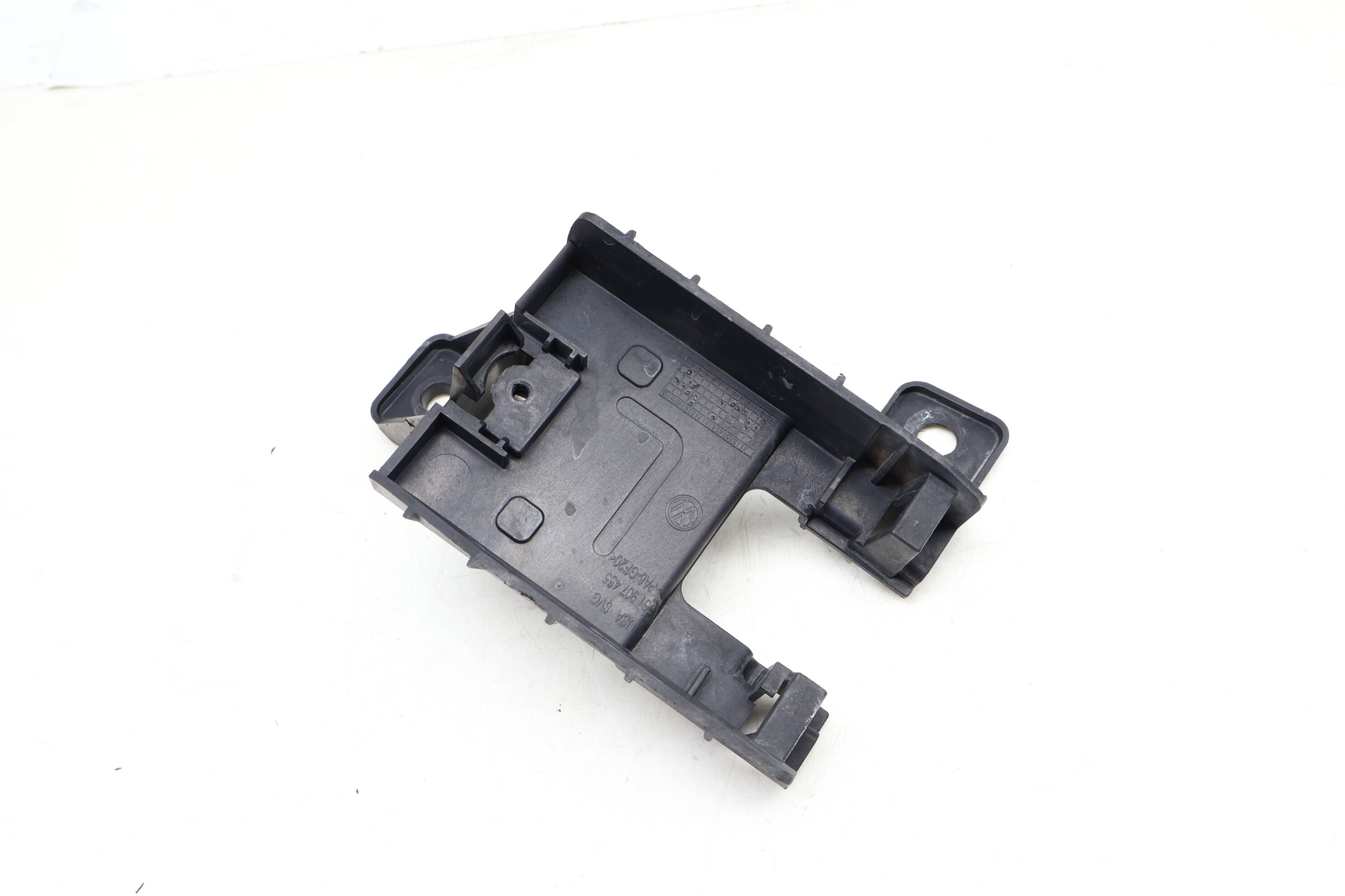 Blind Spot Detection Sensor / Module Bracket (Slave) 561907455