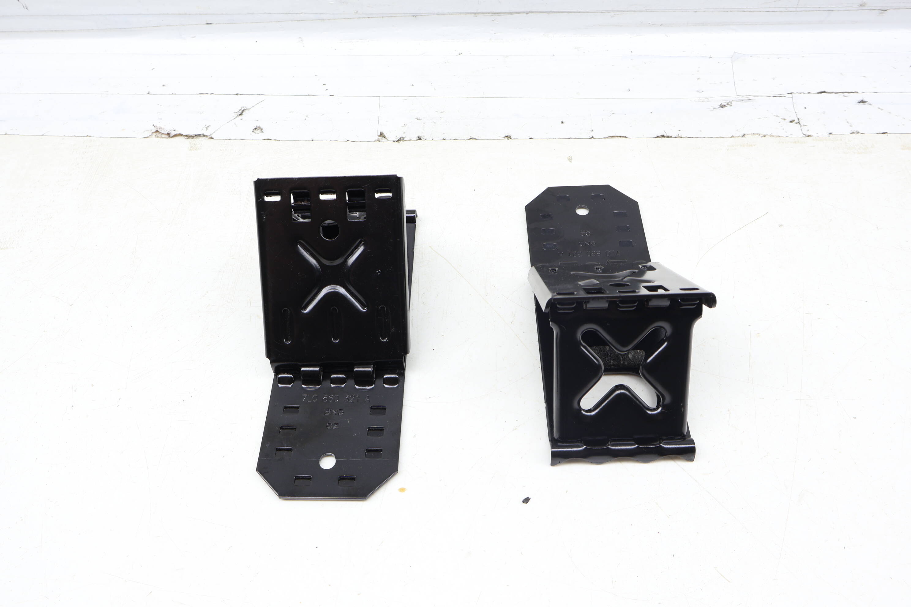 Wheel Chock / Stop Set 7L0860321A 95572172500