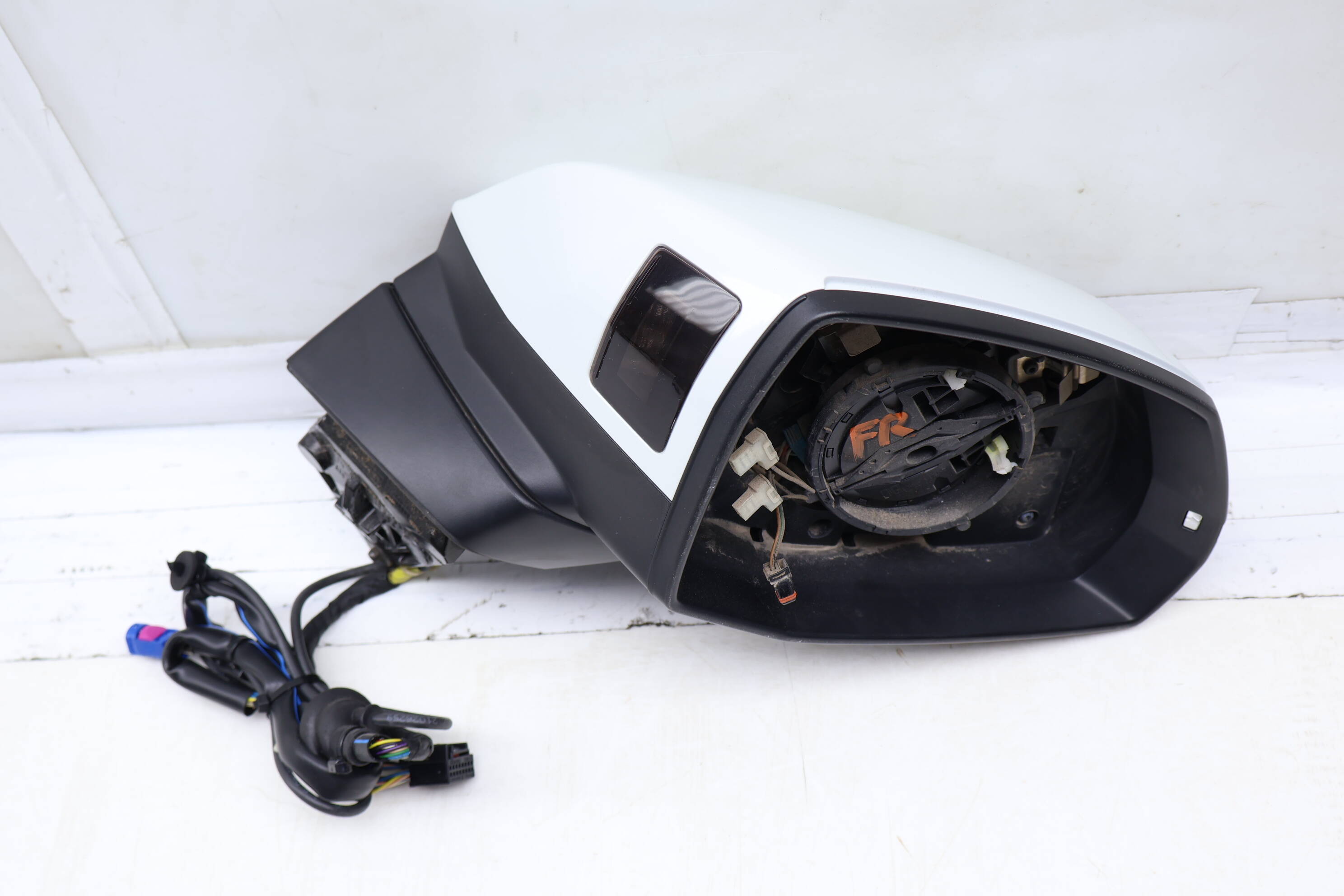 Side View Door Mirror 4M1857410L