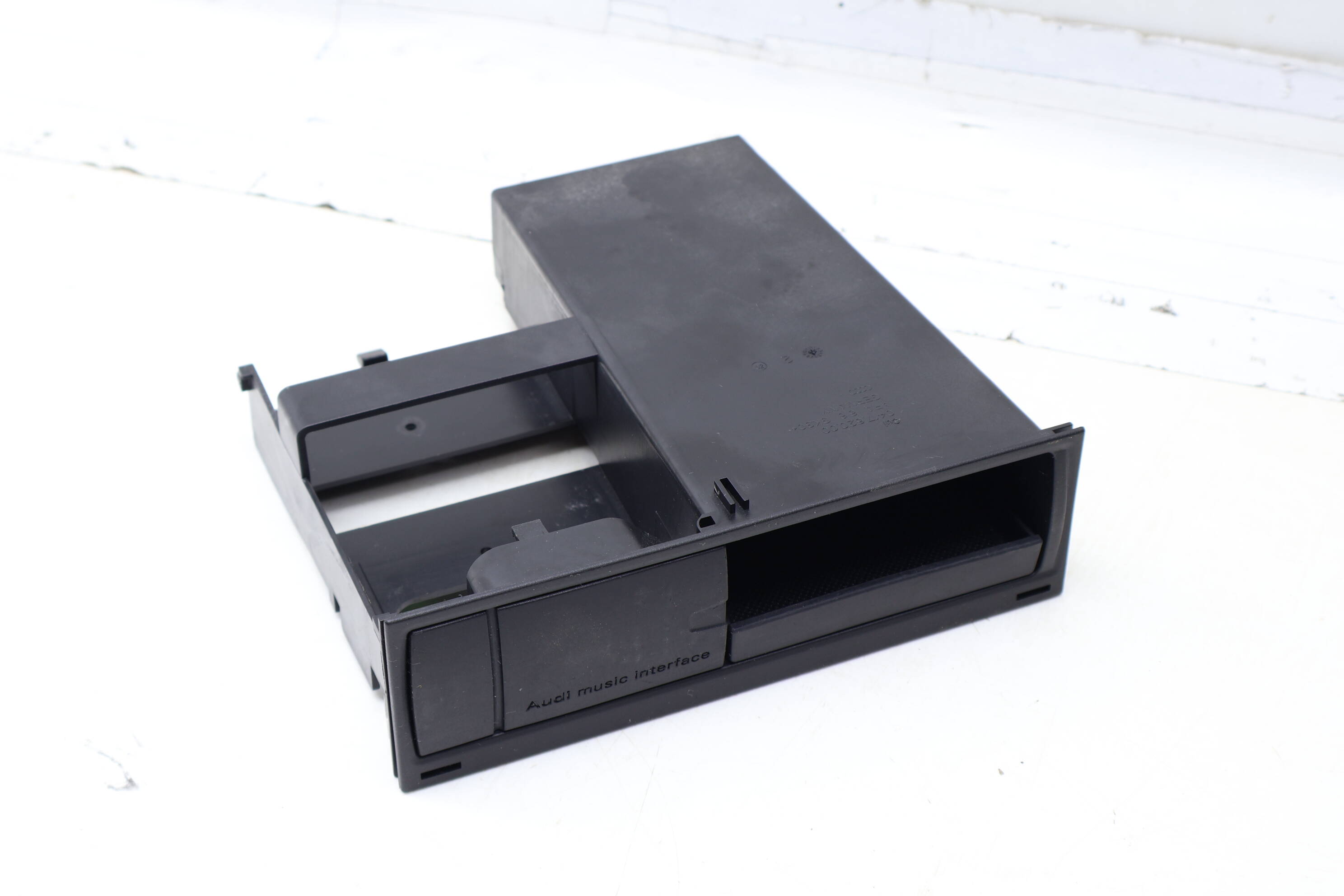 Mmi / Ami Interface Module Housing 4E0060700