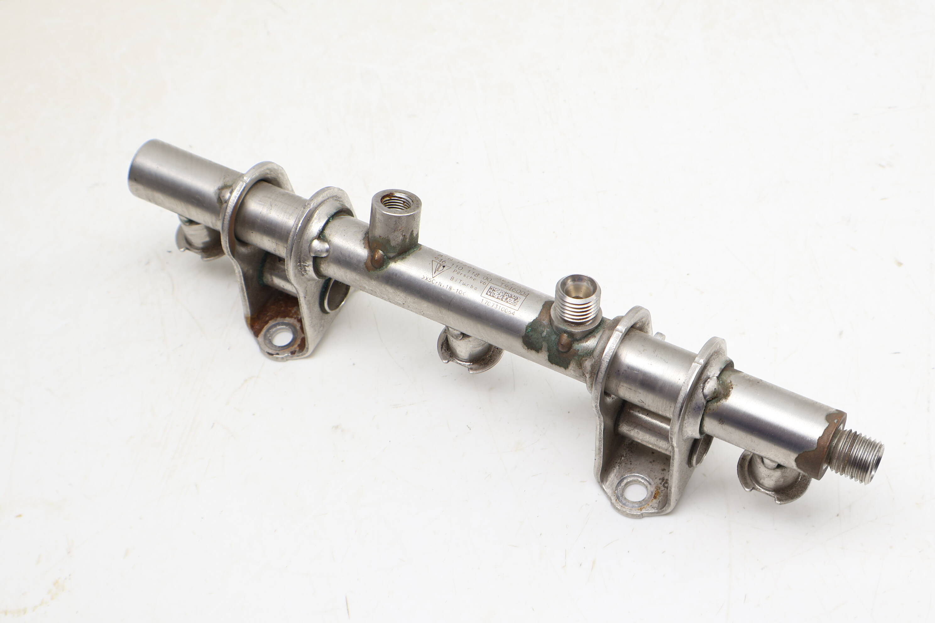 Fuel Rail 94611011800