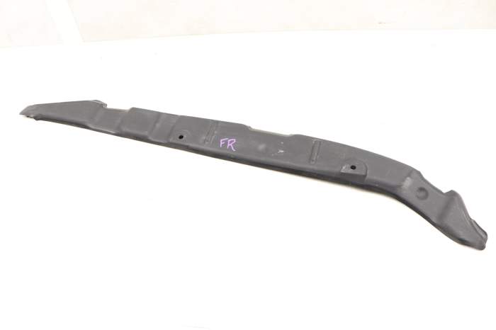 Inner Fender End Plate / Cover 4M0821112 main product photo