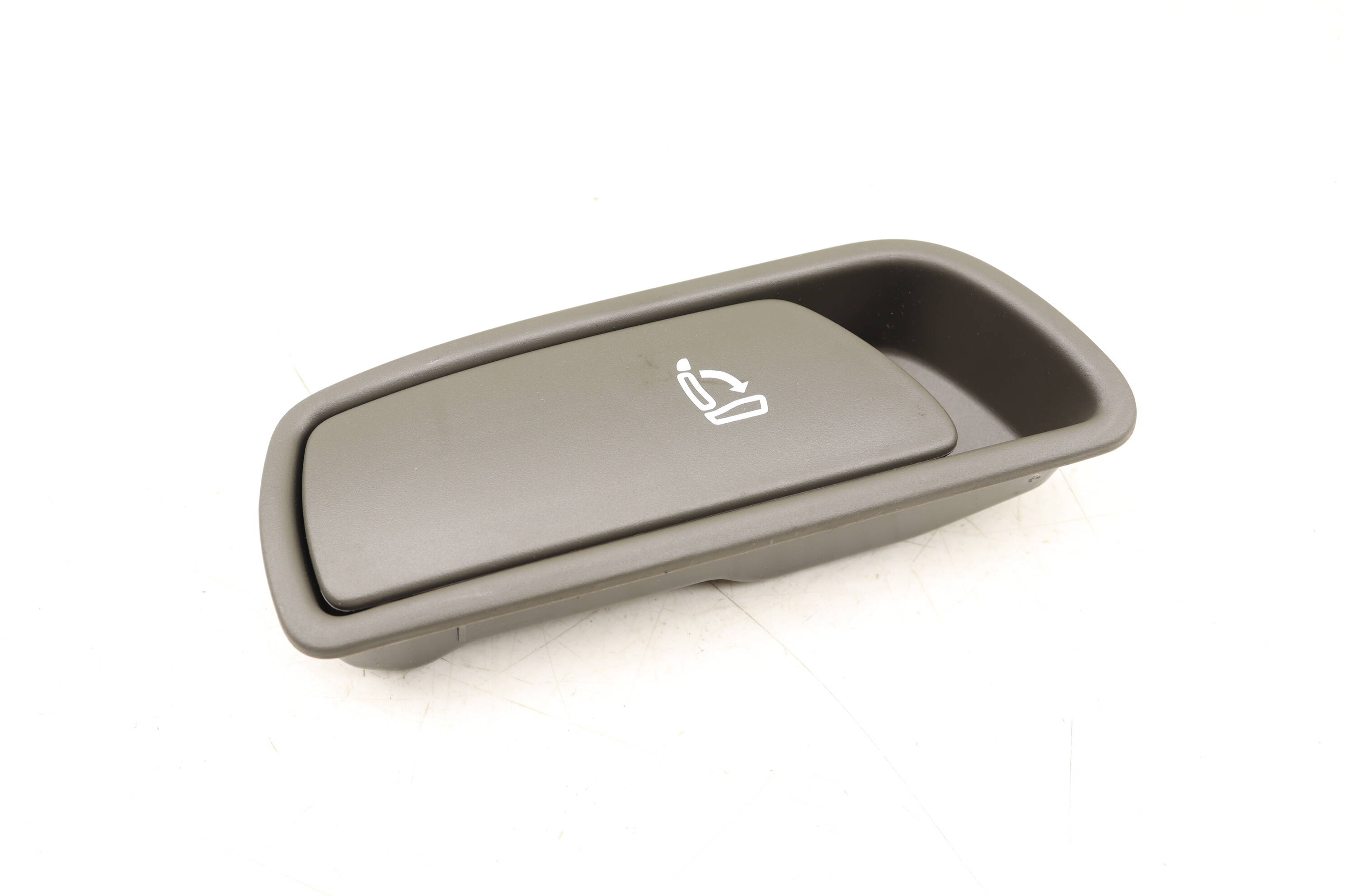 Upper Seat Fold Down Lever / Handle 8R0885681A