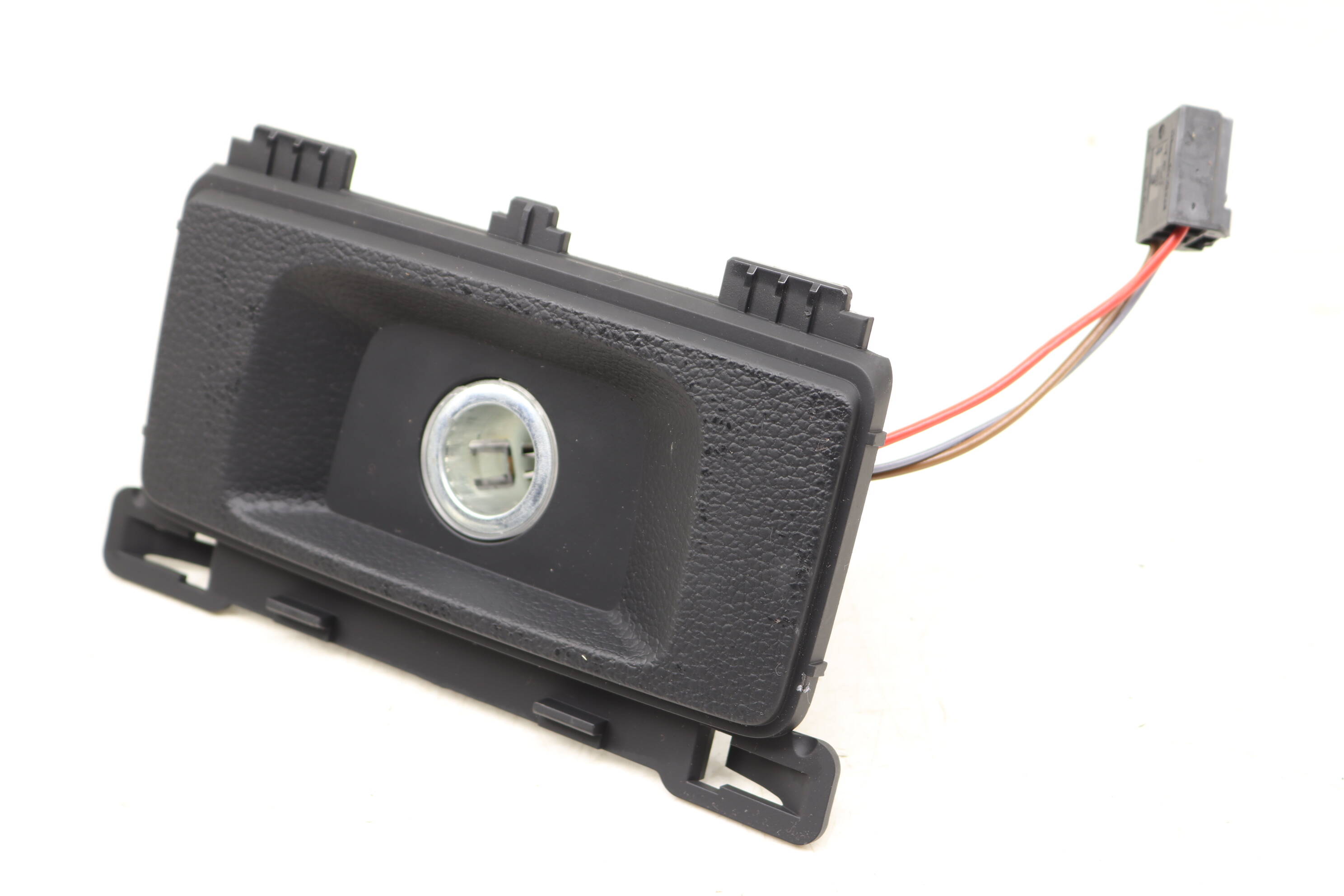 Center Console Power Outlet / Trim 80A863324