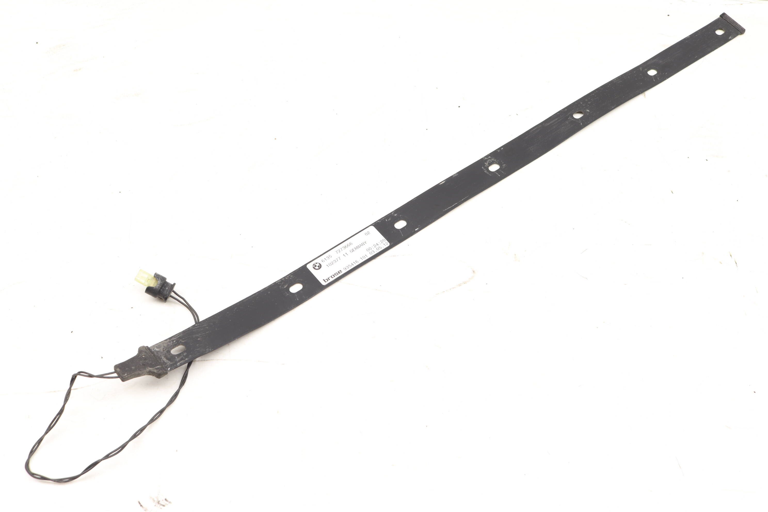 Trunk&#x20;Lid&#x20;Smart&#x20;Opener&#x20;Wire&#x20;&#x2F;&#x20;Sensor&#x20;61357273666