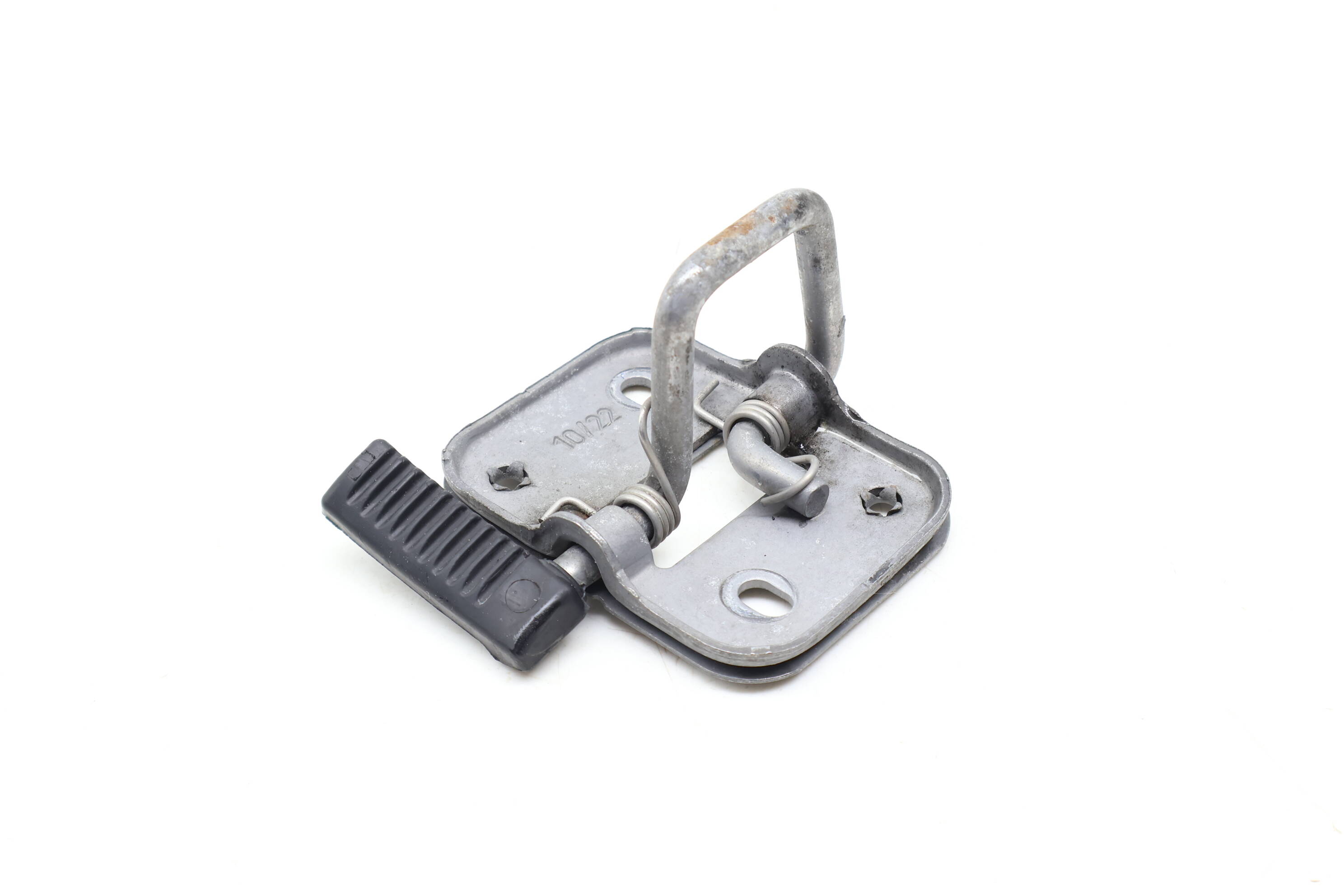 Upper Hood Striker Plate / Latch 17A823186