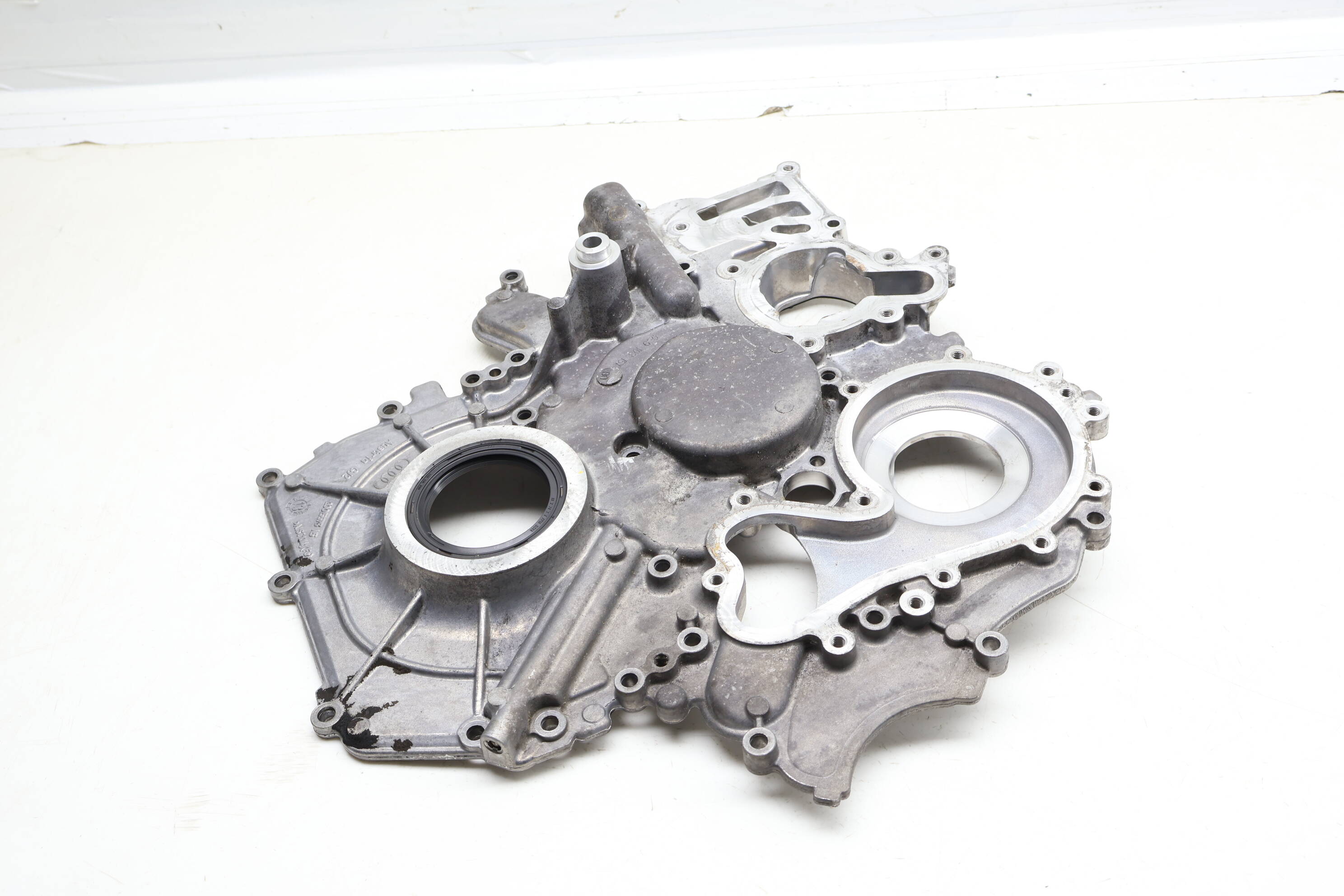 Engine Sealing Flange / Plate 059103151BQ