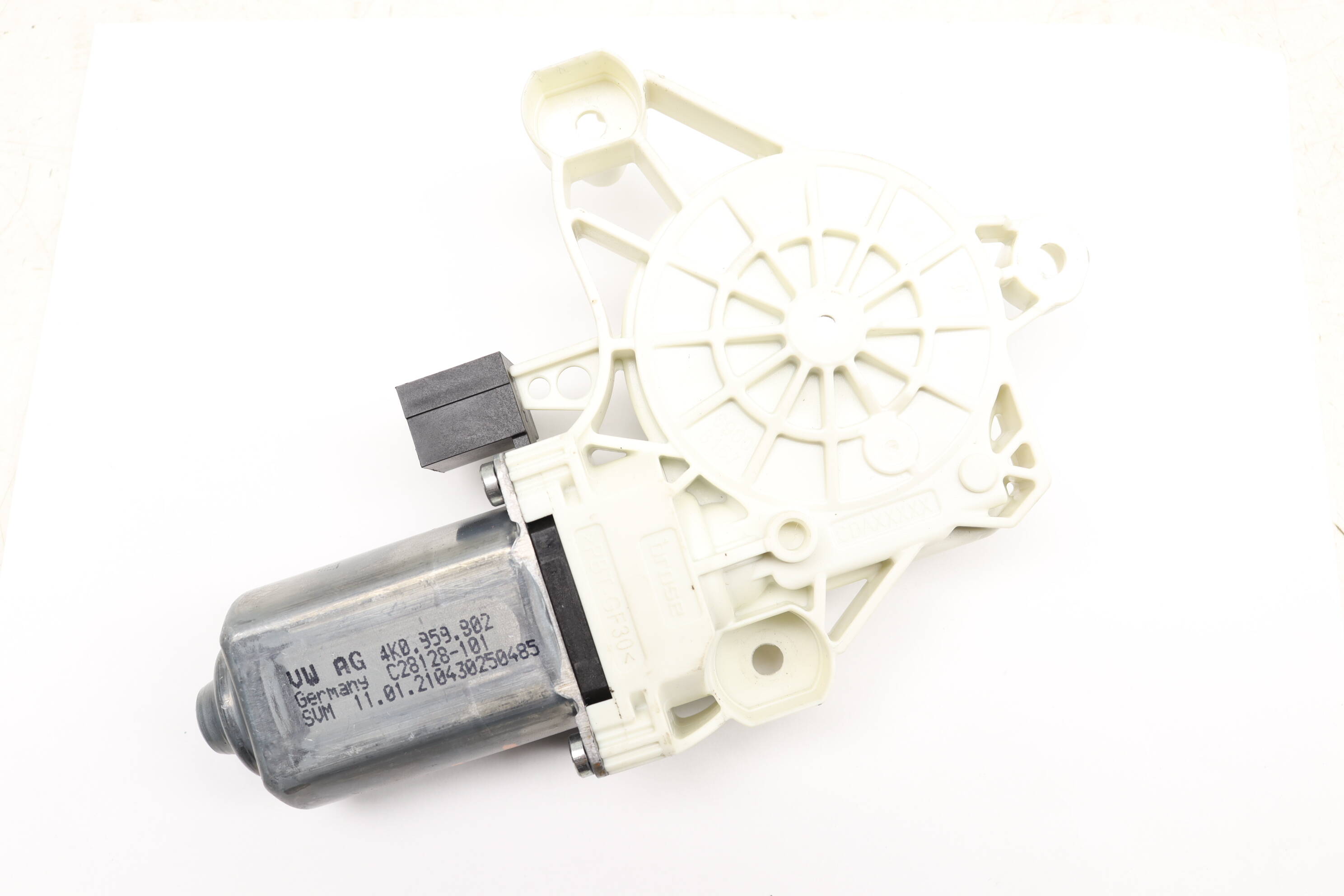 Window&#x20;Lifter&#x20;Motor&#x20;4K0959802&#x20;95895980200