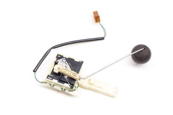 Fuel Gauge Level Sensor / Sending Unit 7L0919673E 95562080601 main product photo