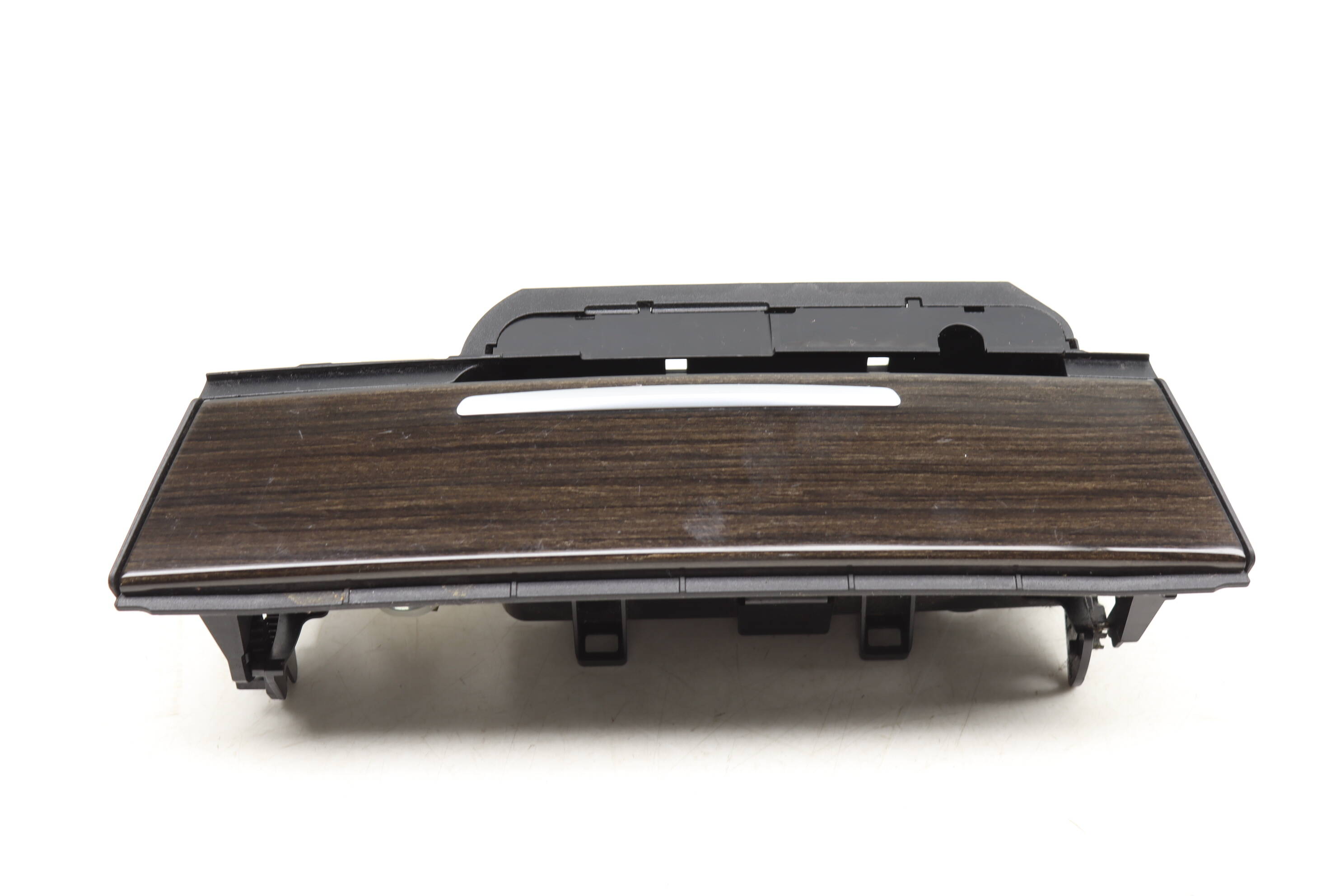 Center&#x20;Console&#x20;Ashtray&#x20;&#x2F;&#x20;Ash&#x20;Tray&#x20;51459119317