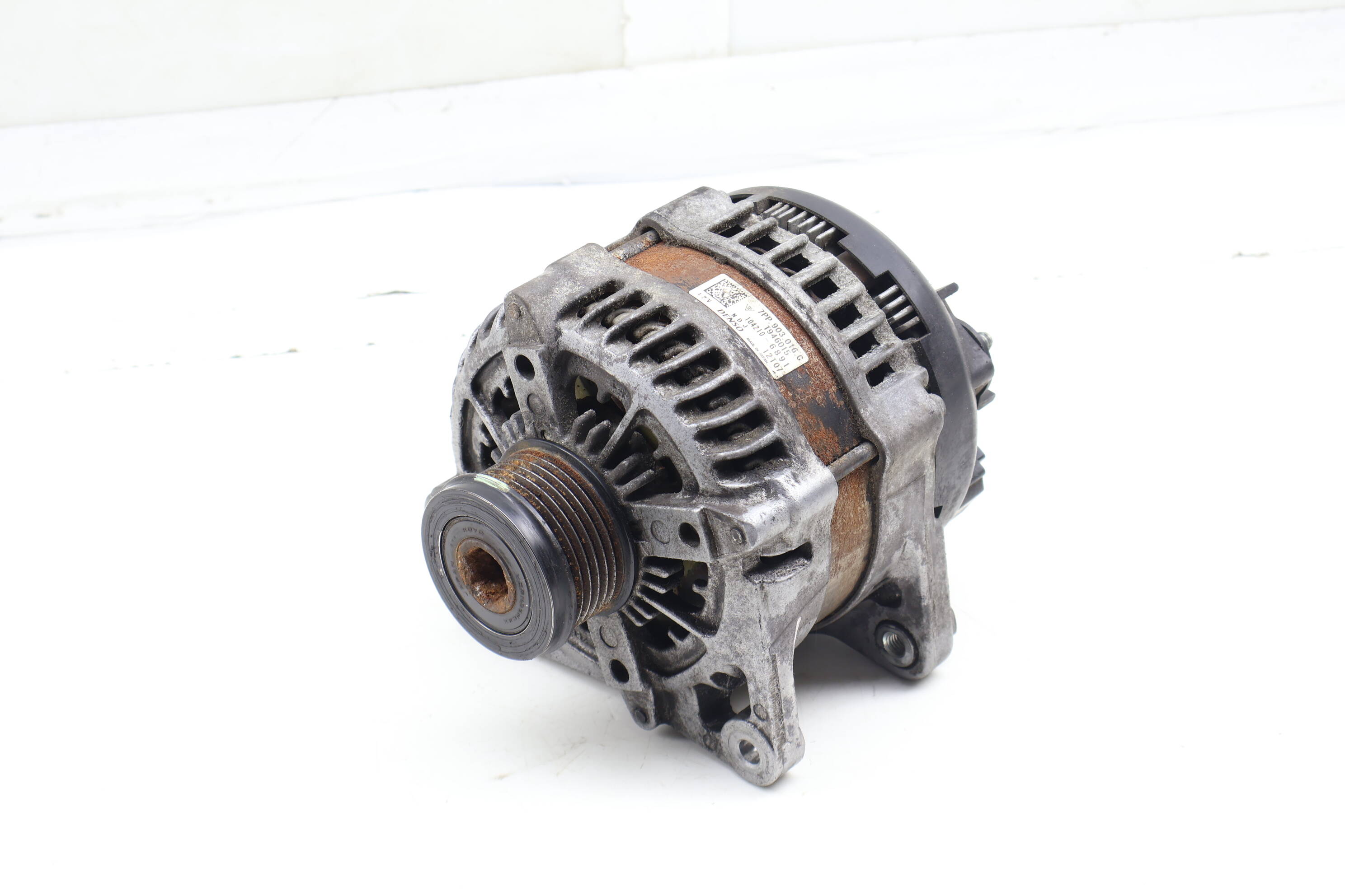Alternator 7PP903016C