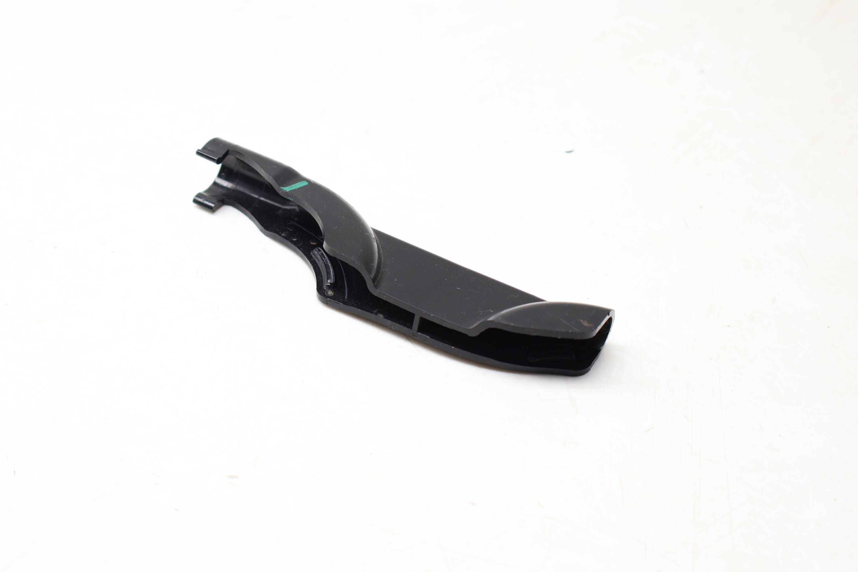 Fuel Line / Hose Retaining Clip 7P0201450 95820145000