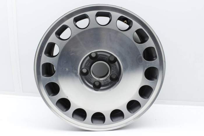 16" Inch Alloy Rim / Wheel 4D0601025S main product photo