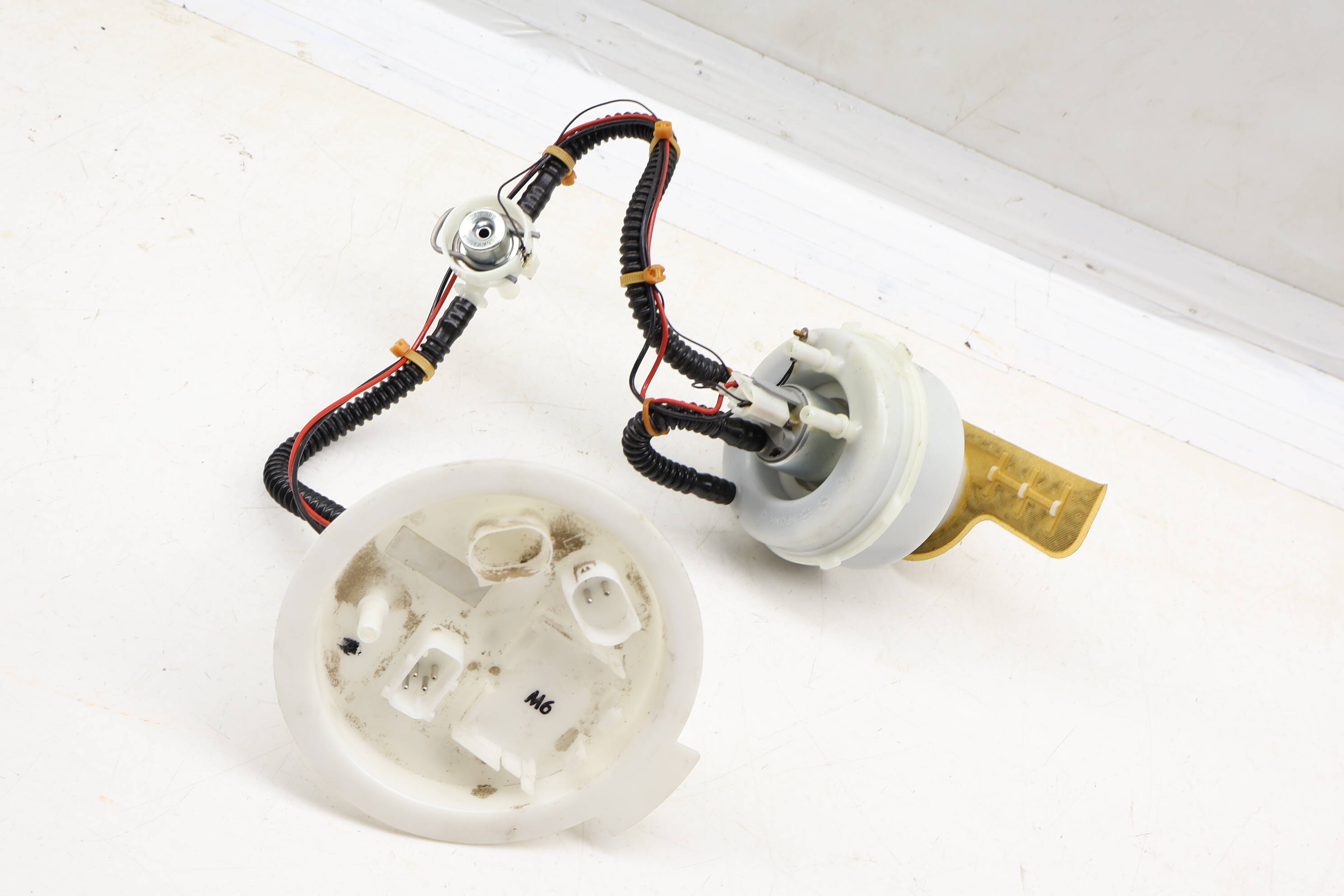 In-Tank Fuel Pump Assembly 16117341301