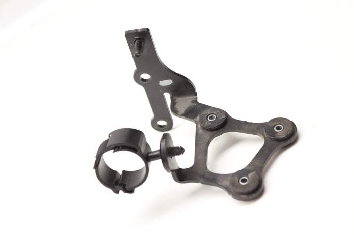 Auxiliary Water / Coolant Pump Bracket 7P0121079L main product photo