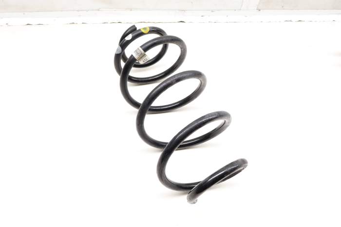 Coil Spring LR096076 main product photo
