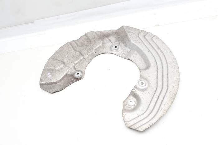Brake Dust / Splash Shield 34106787310 main product photo