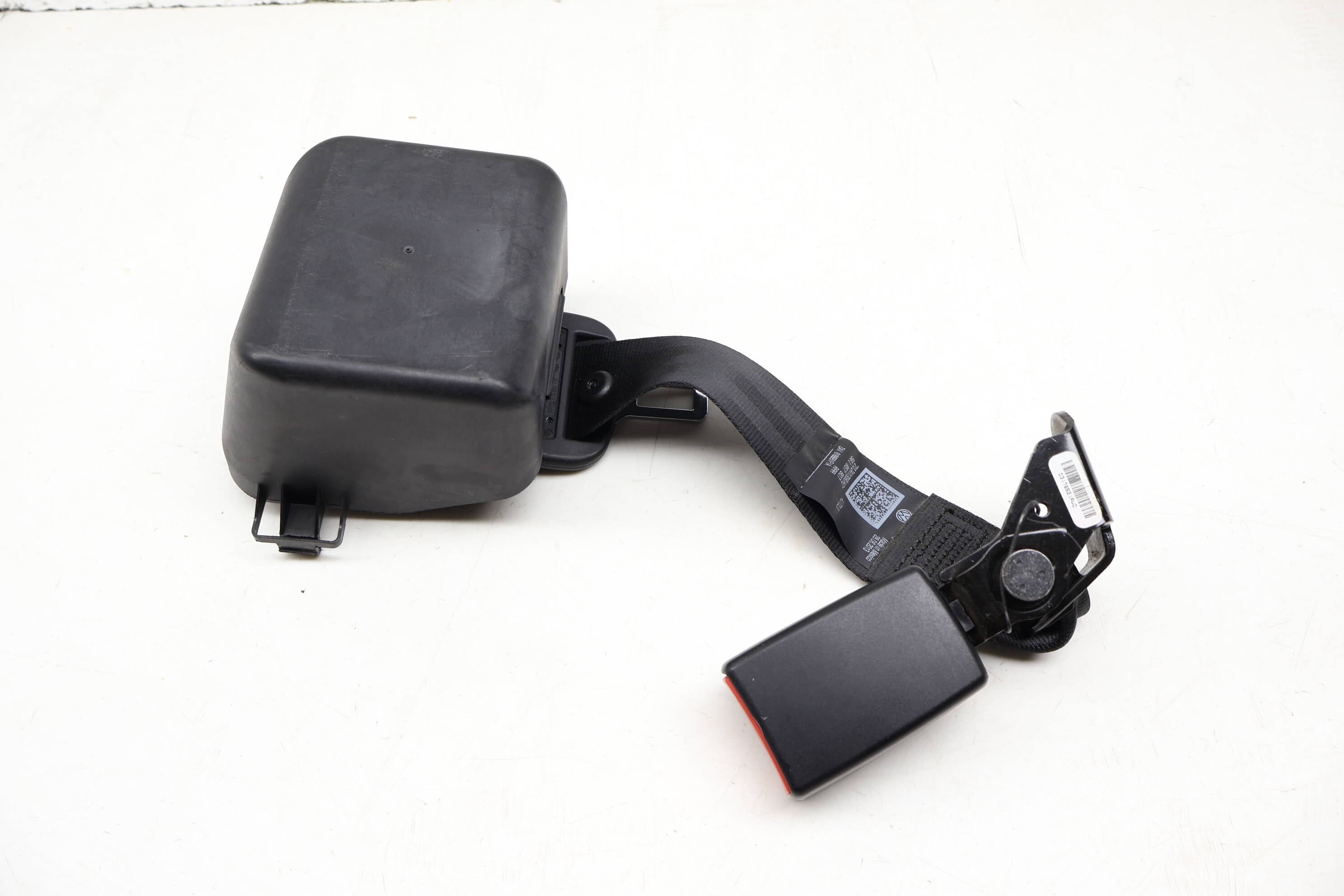 Center Seat Belt Retractor 561857807