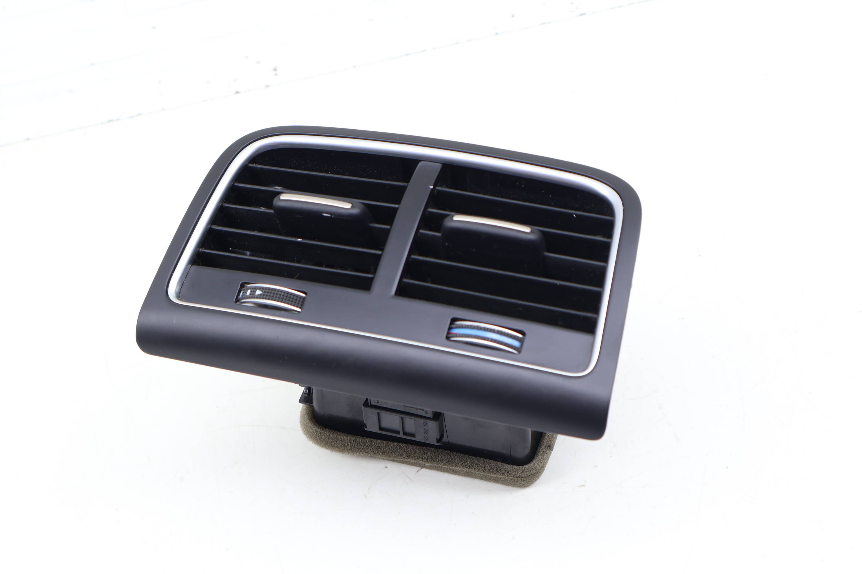 Center Air Vent 8K0819203J