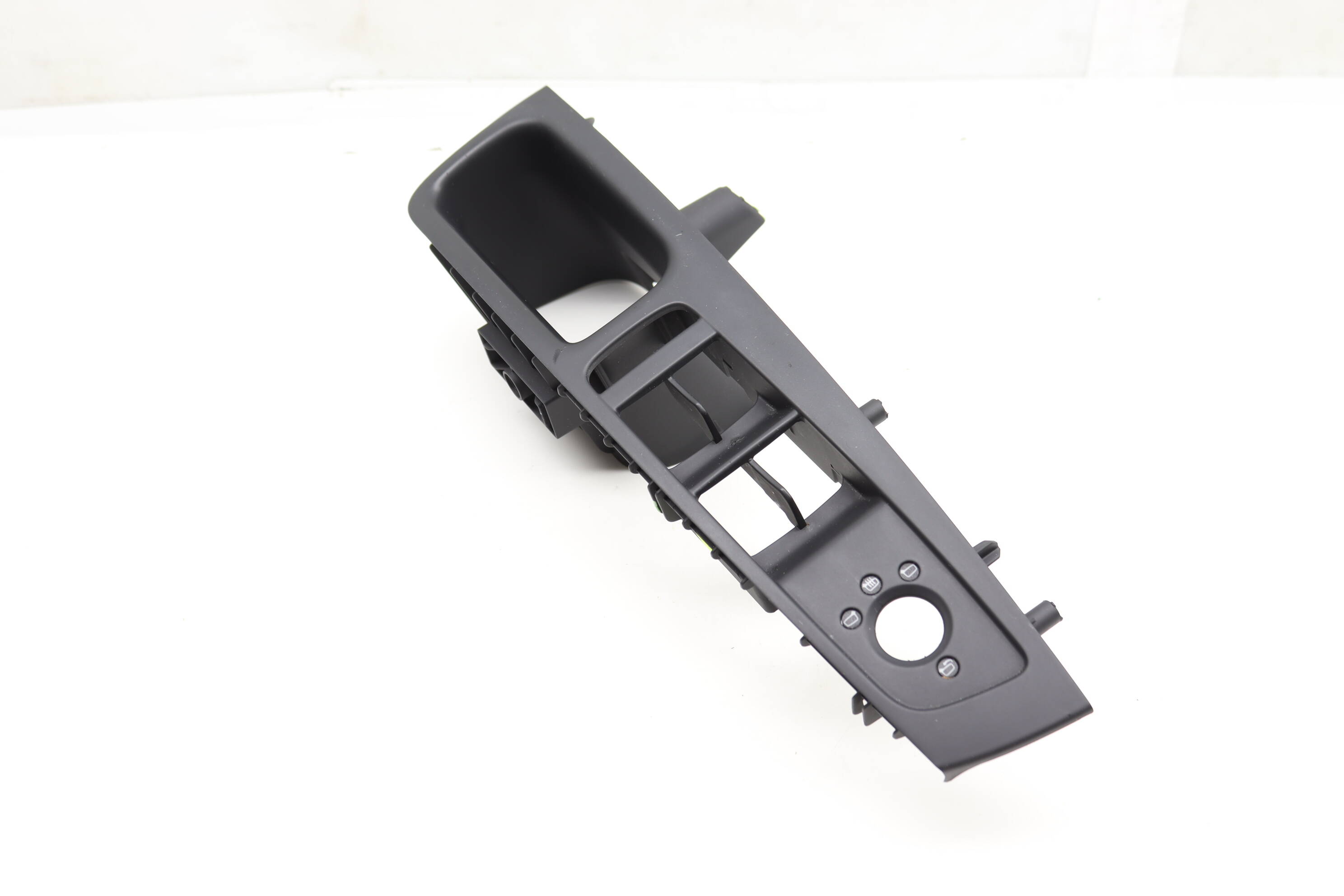 Door Pull / Window Switch Bezel 4H1959517