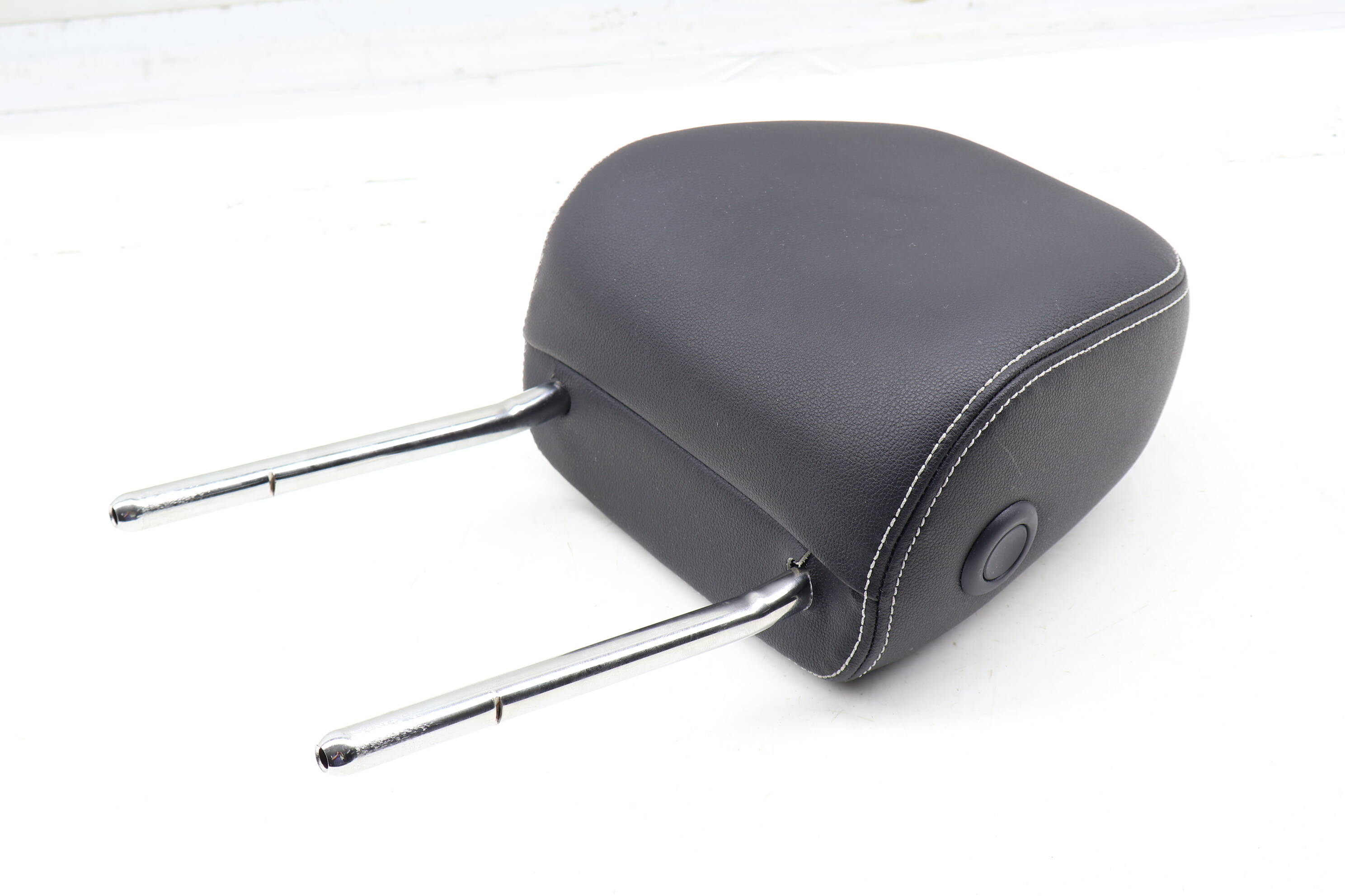 Seat Headrest / Head Rest 3CN881901K