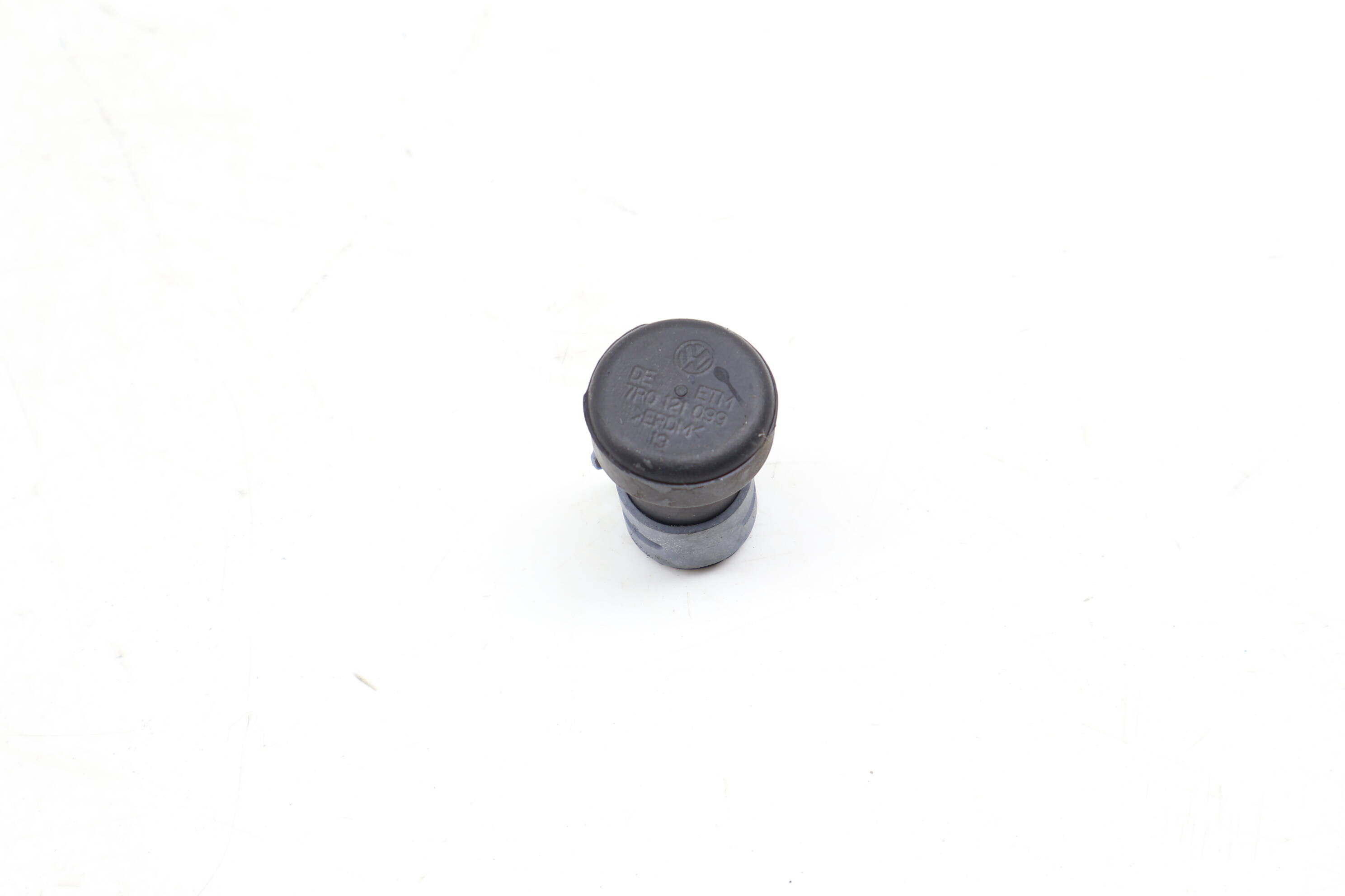Cooling System Plug / Cap 7P0121099