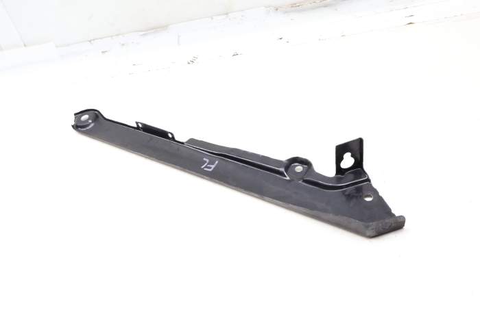 Upper Core Support Mount / Bracket 5GM805931 main product photo