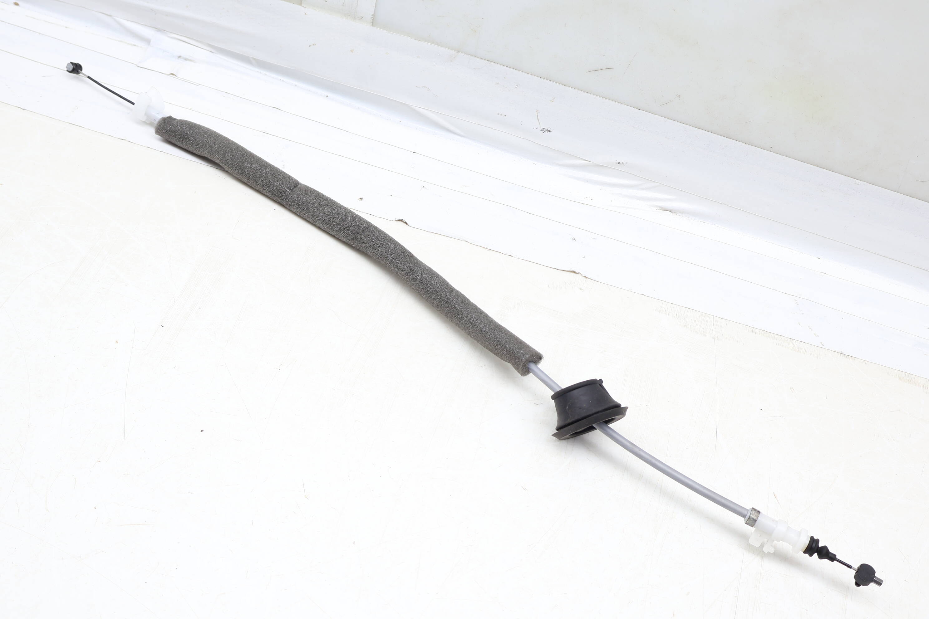 Interior Door Handle Release / Bowden Cable 80A837085B