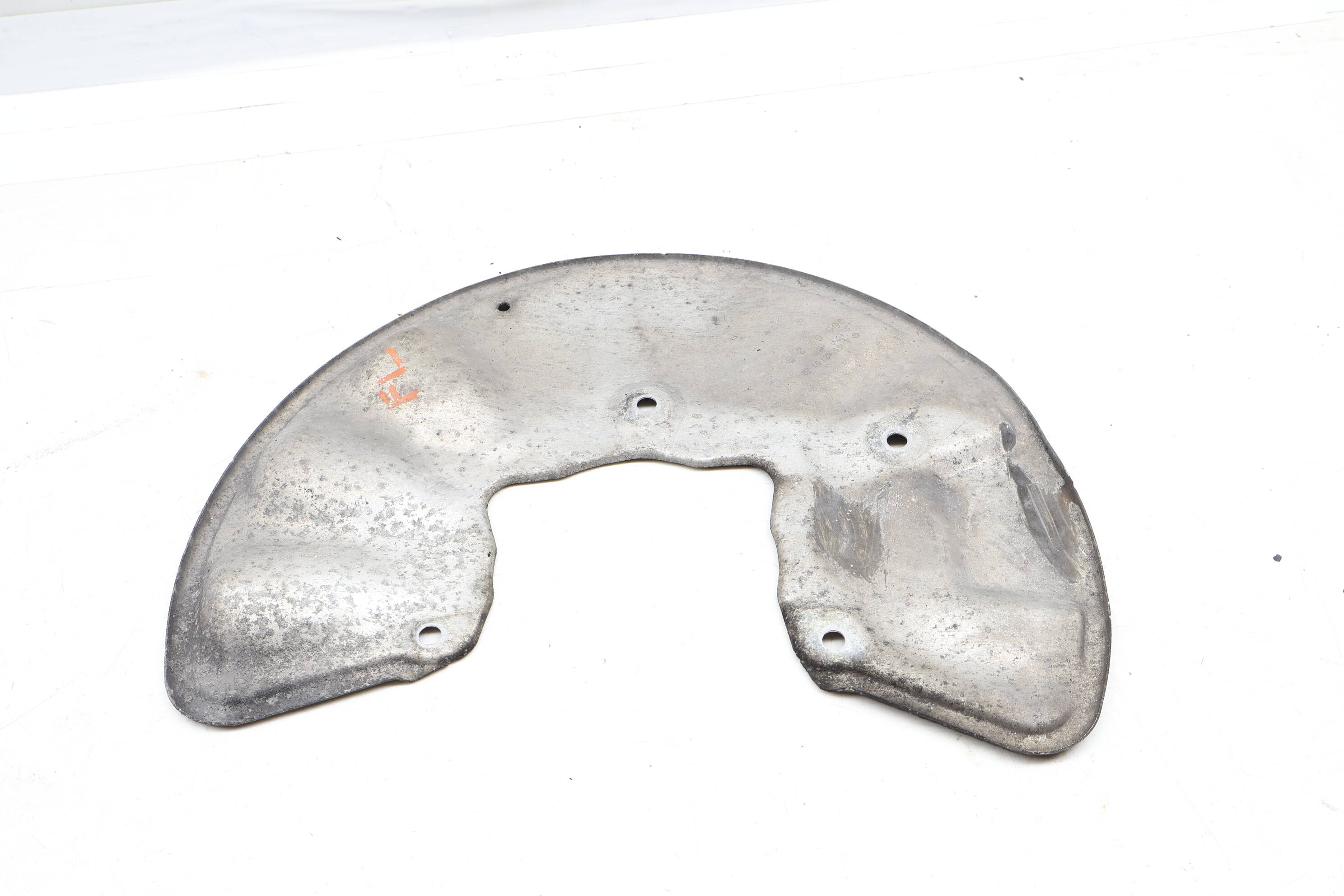 Brake Dust / Splash Shield 1664210120