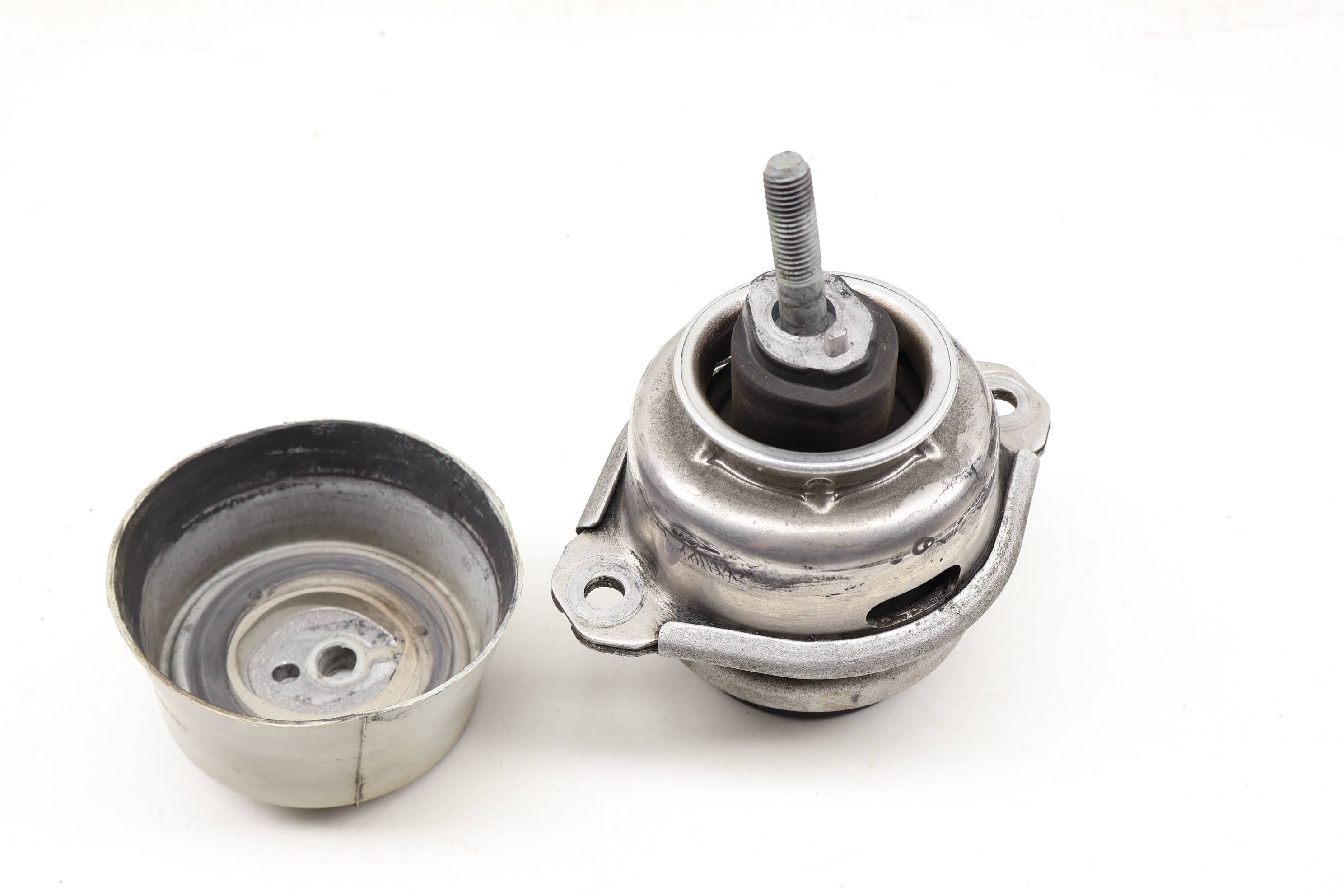 Engine / Motor Mount 97037505700