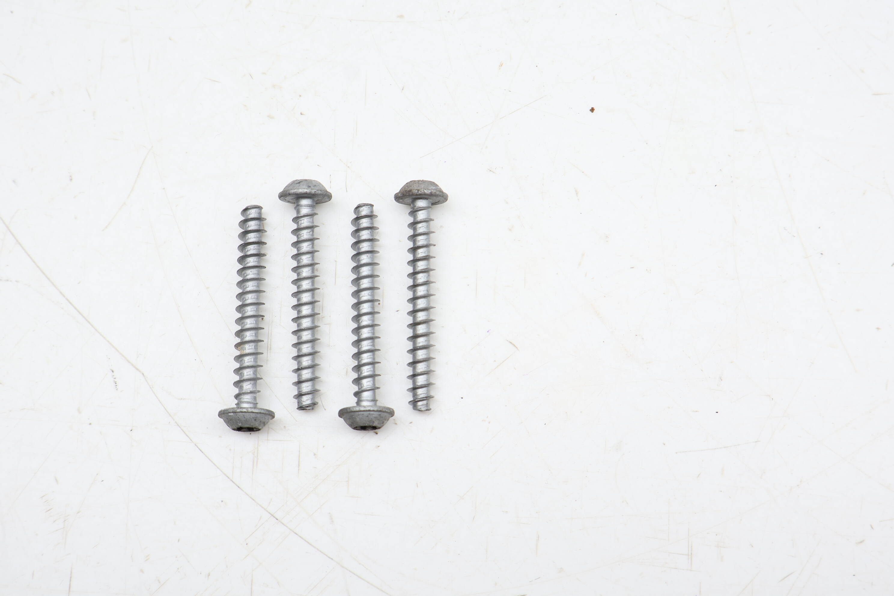 M8x70 Screw / Bolt Set (4) N91170301