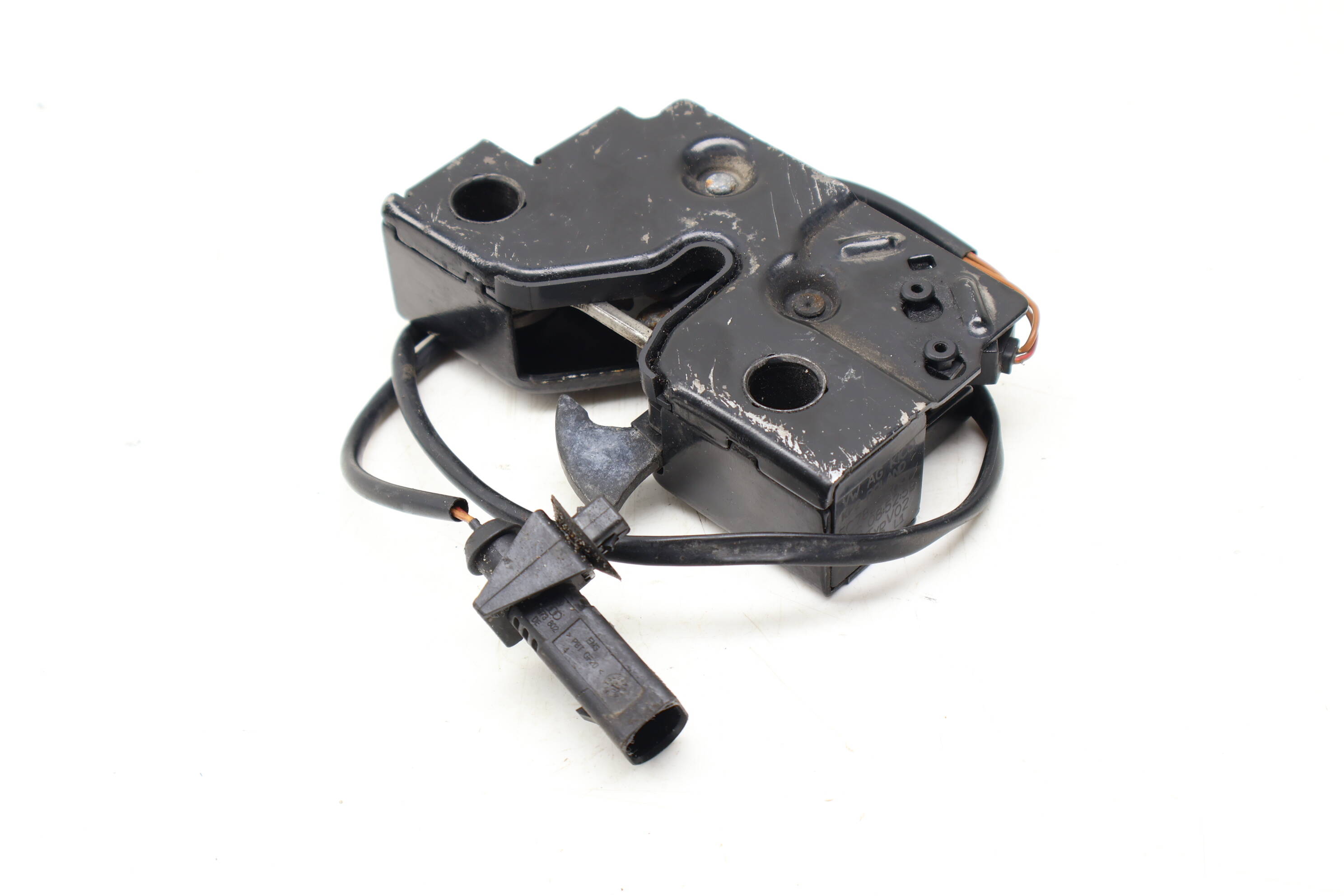 Lower Hood Latch / Lock 5C7823509D